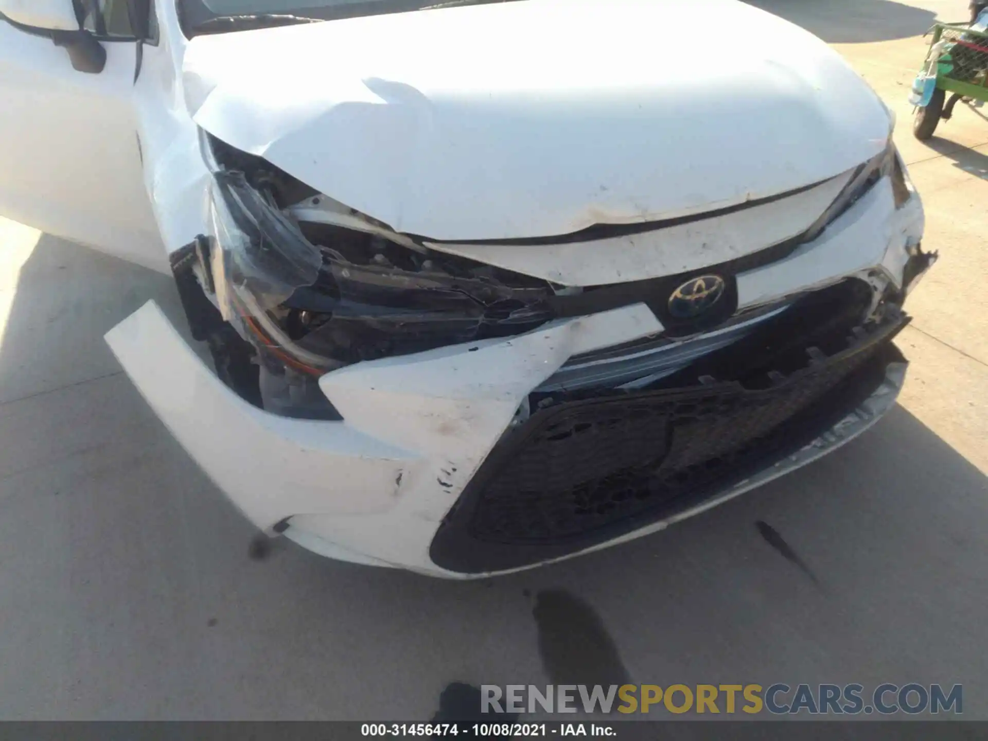 6 Photograph of a damaged car JTDEBRBE9LJ013275 TOYOTA COROLLA 2020