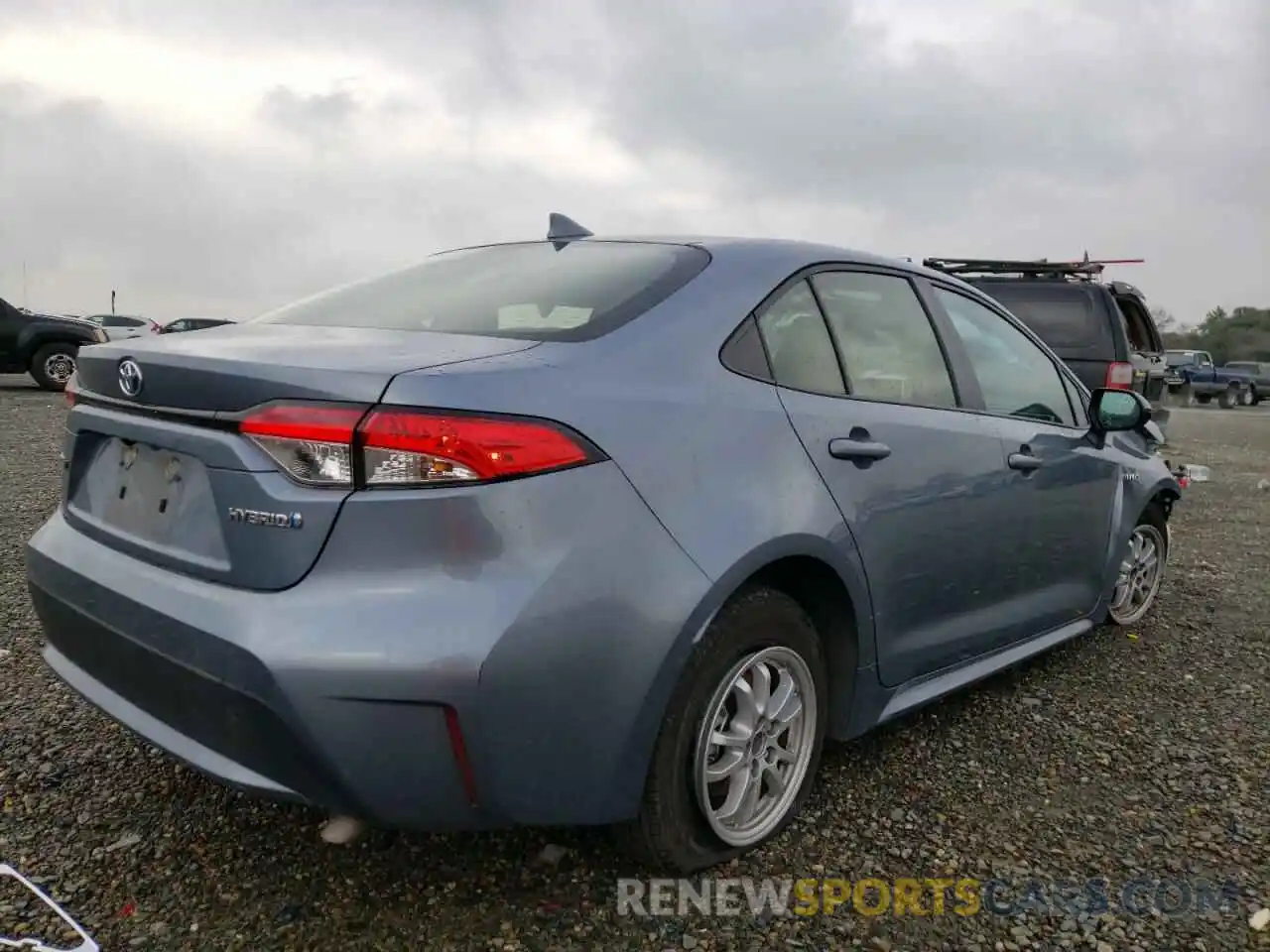 4 Photograph of a damaged car JTDEBRBE9LJ013289 TOYOTA COROLLA 2020