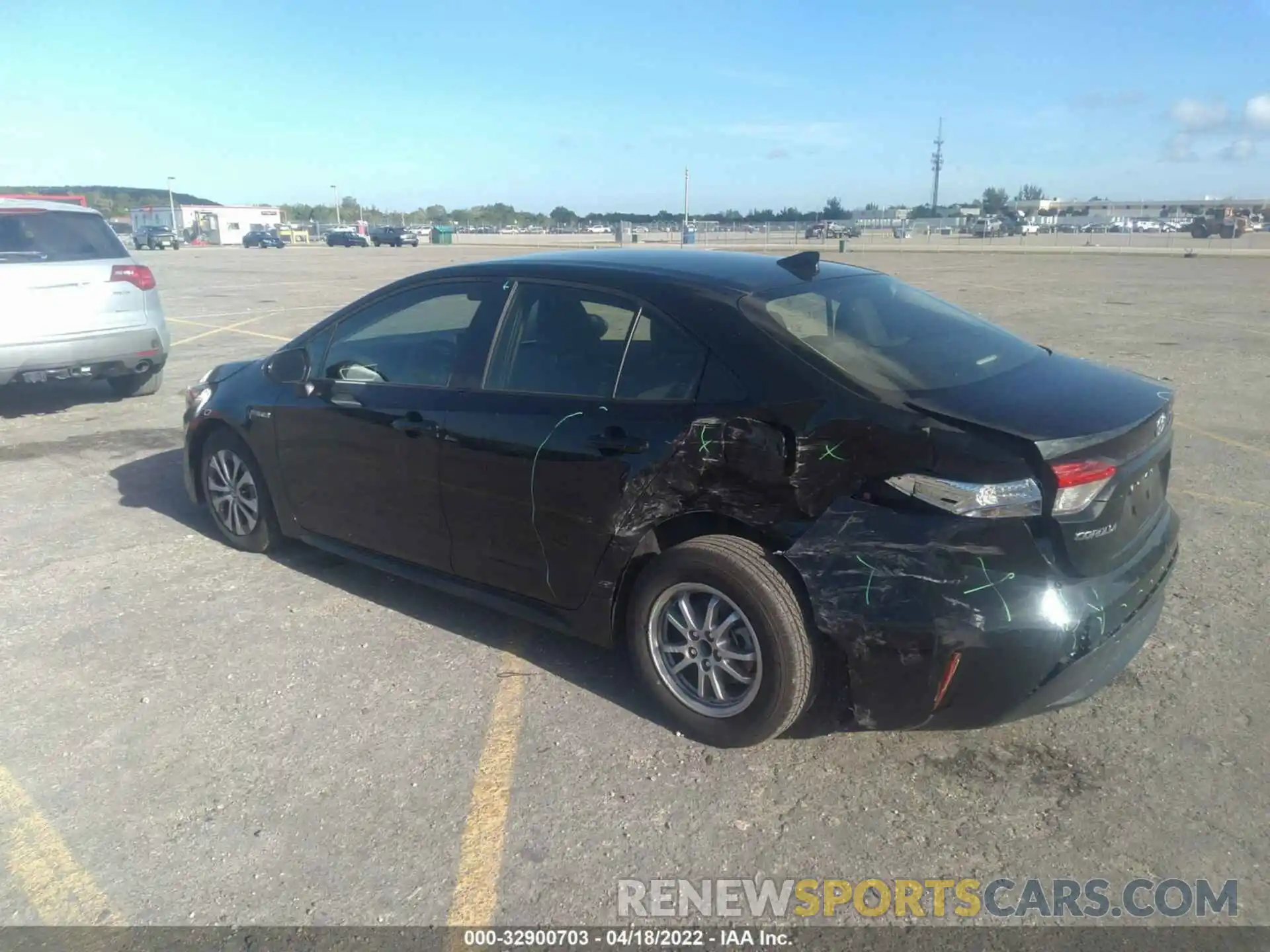 3 Photograph of a damaged car JTDEBRBE9LJ013342 TOYOTA COROLLA 2020