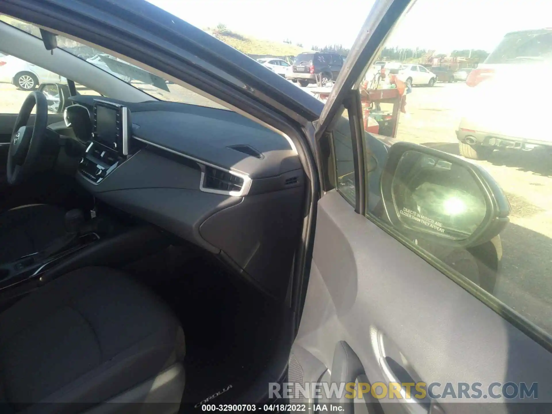 5 Photograph of a damaged car JTDEBRBE9LJ013342 TOYOTA COROLLA 2020