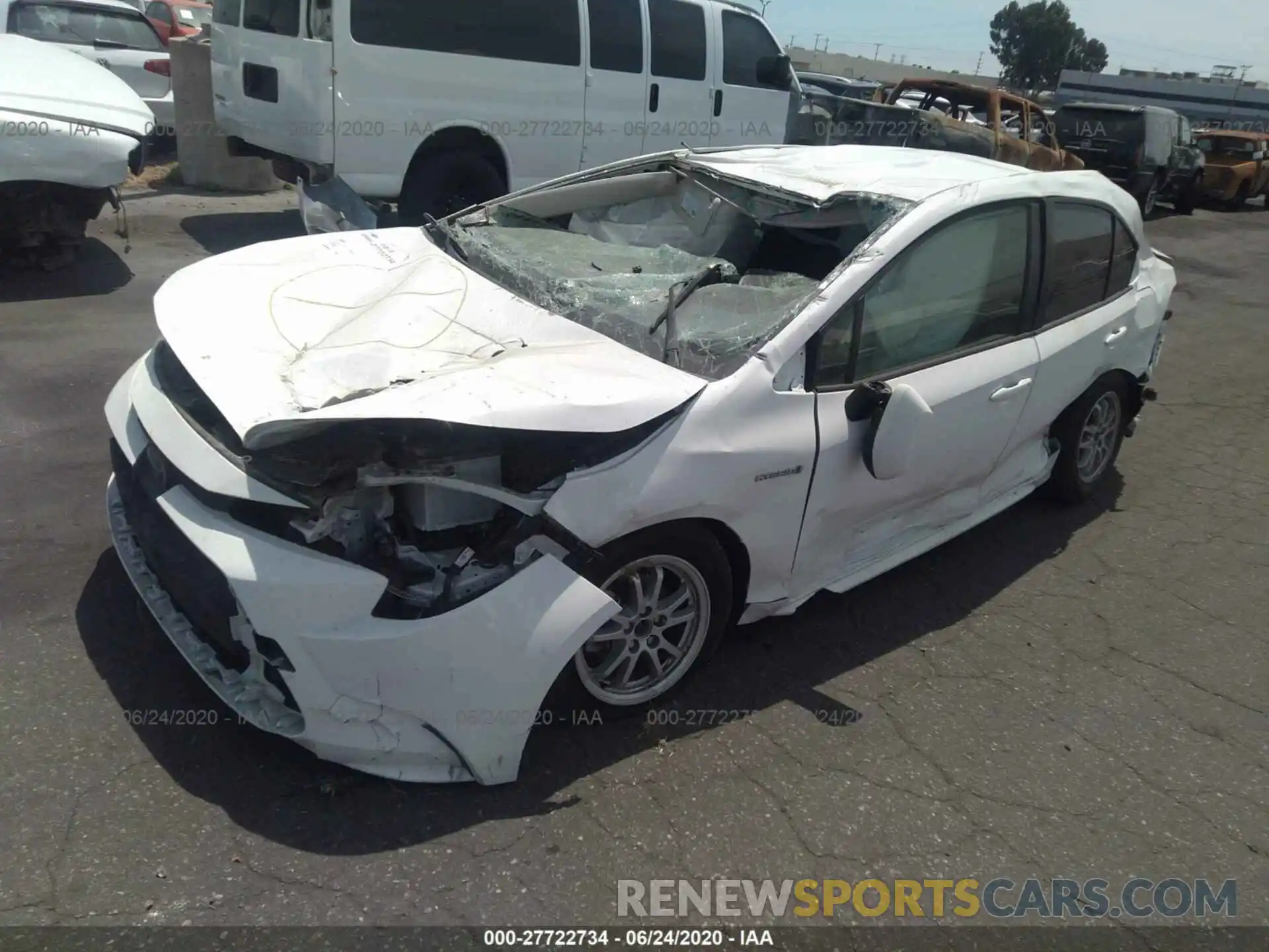 2 Photograph of a damaged car JTDEBRBE9LJ015415 TOYOTA COROLLA 2020