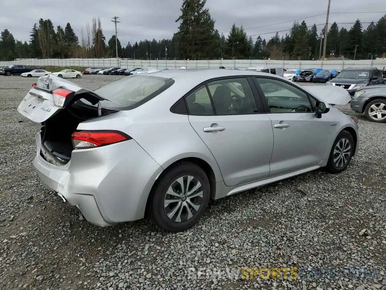 3 Photograph of a damaged car JTDEBRBE9LJ015950 TOYOTA COROLLA 2020