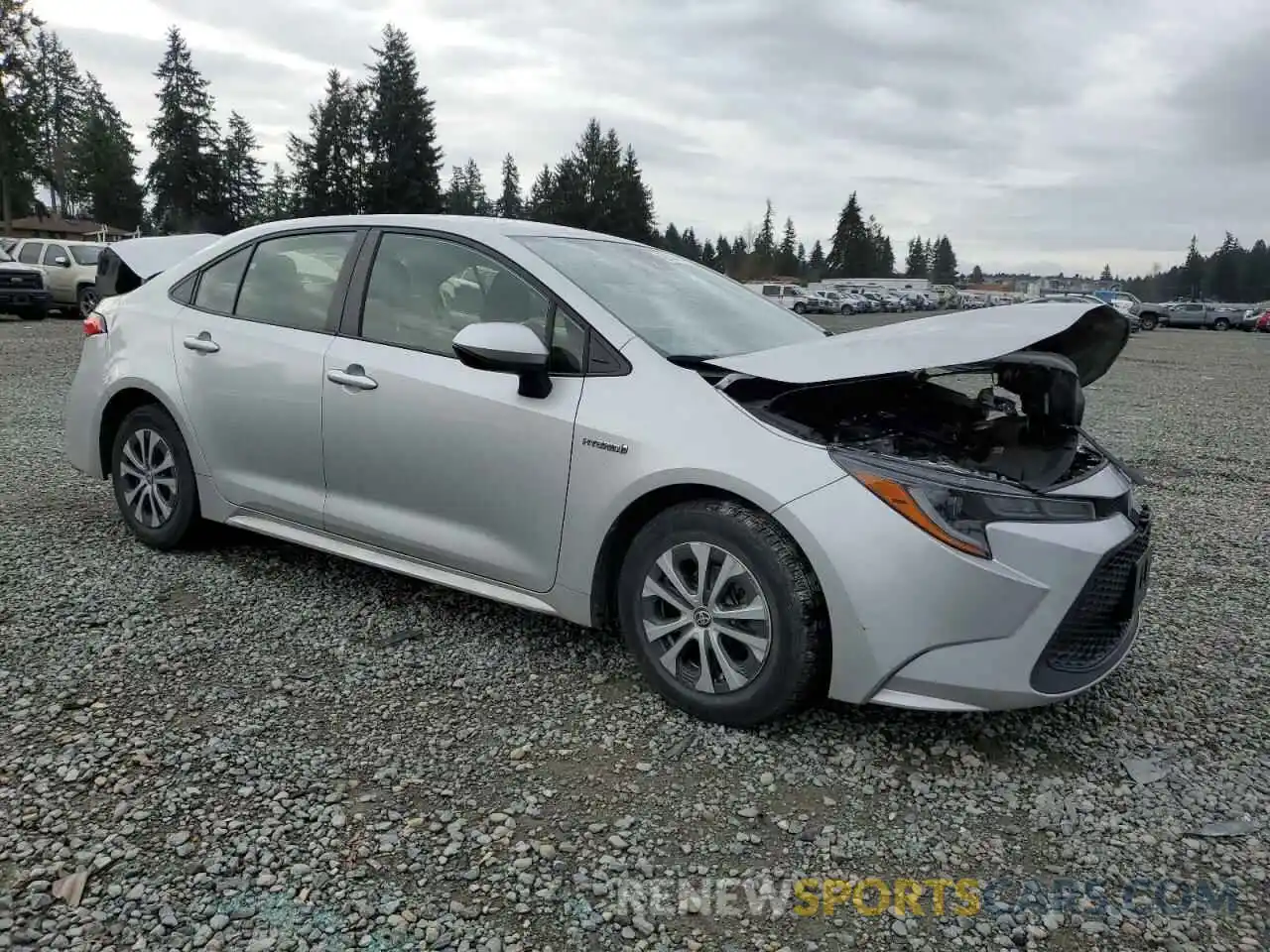 4 Photograph of a damaged car JTDEBRBE9LJ015950 TOYOTA COROLLA 2020