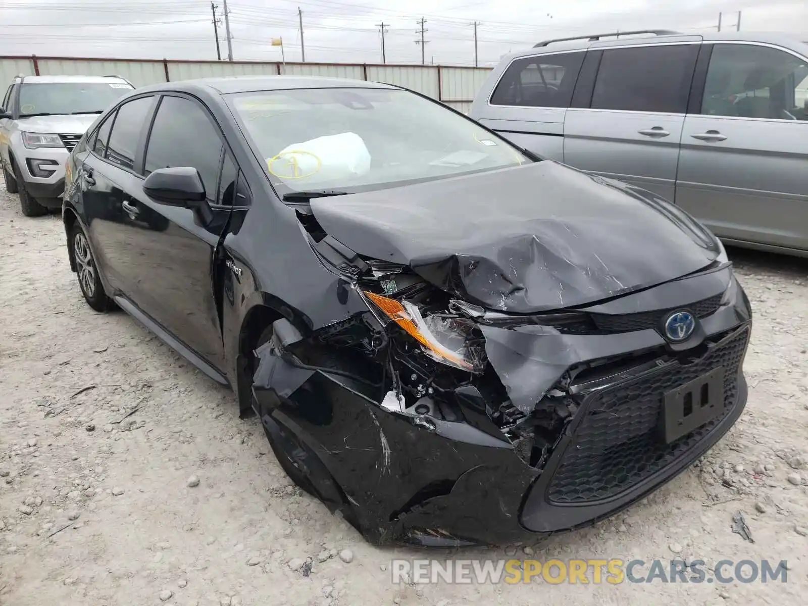 1 Photograph of a damaged car JTDEBRBE9LJ017066 TOYOTA COROLLA 2020