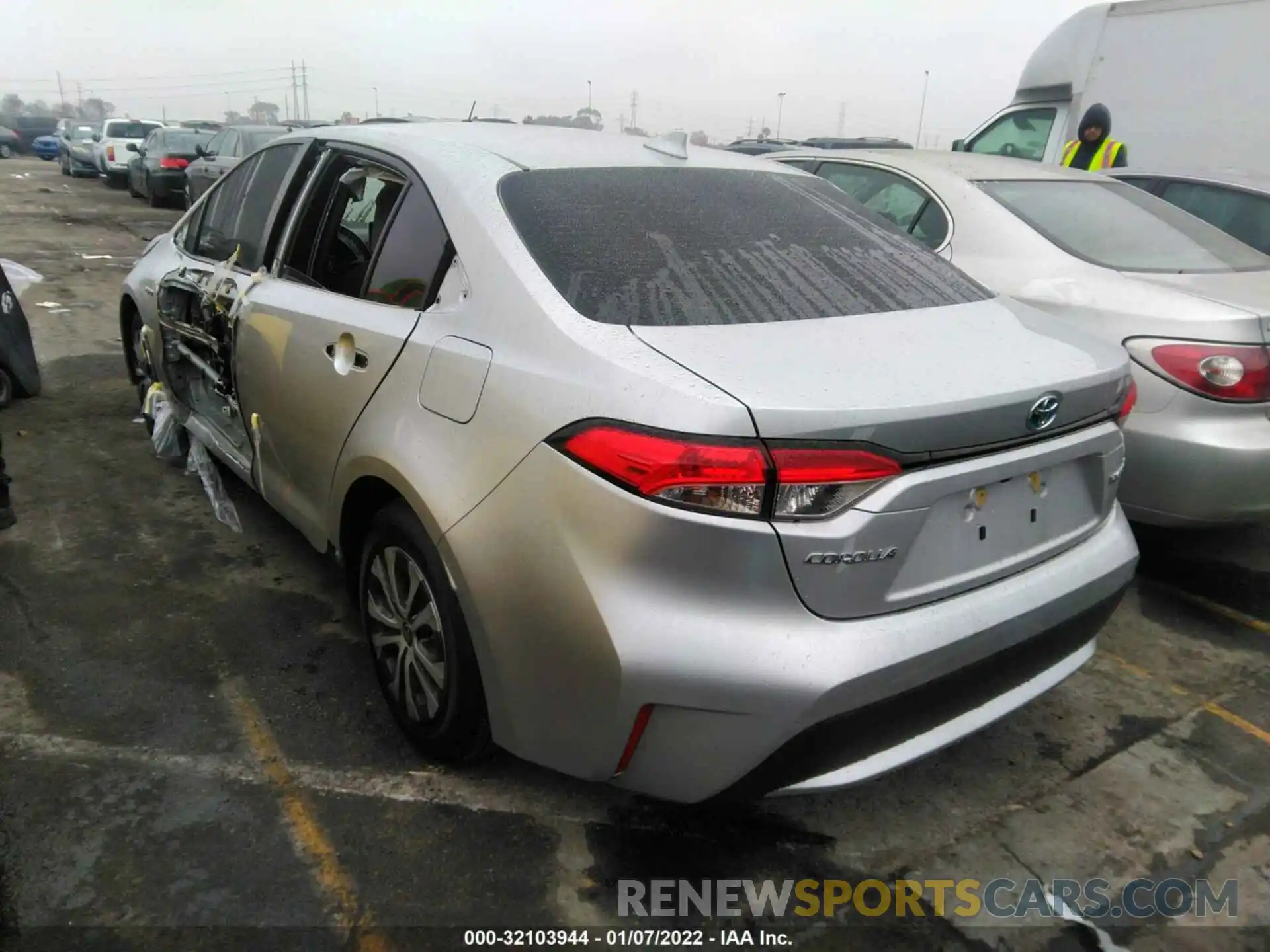 3 Photograph of a damaged car JTDEBRBE9LJ018718 TOYOTA COROLLA 2020