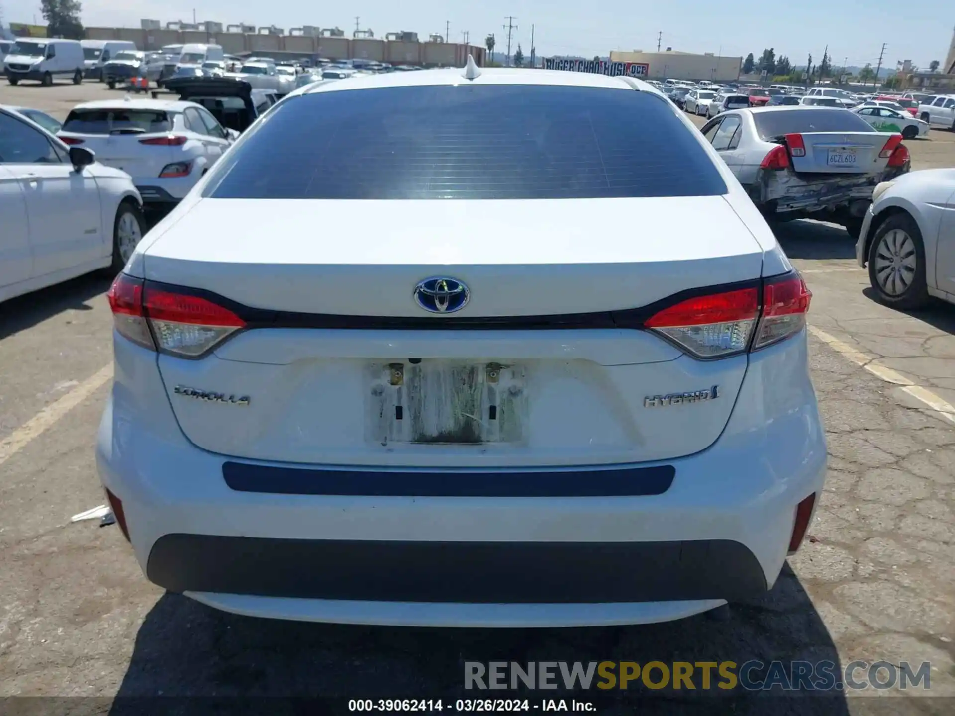 16 Photograph of a damaged car JTDEBRBE9LJ018881 TOYOTA COROLLA 2020