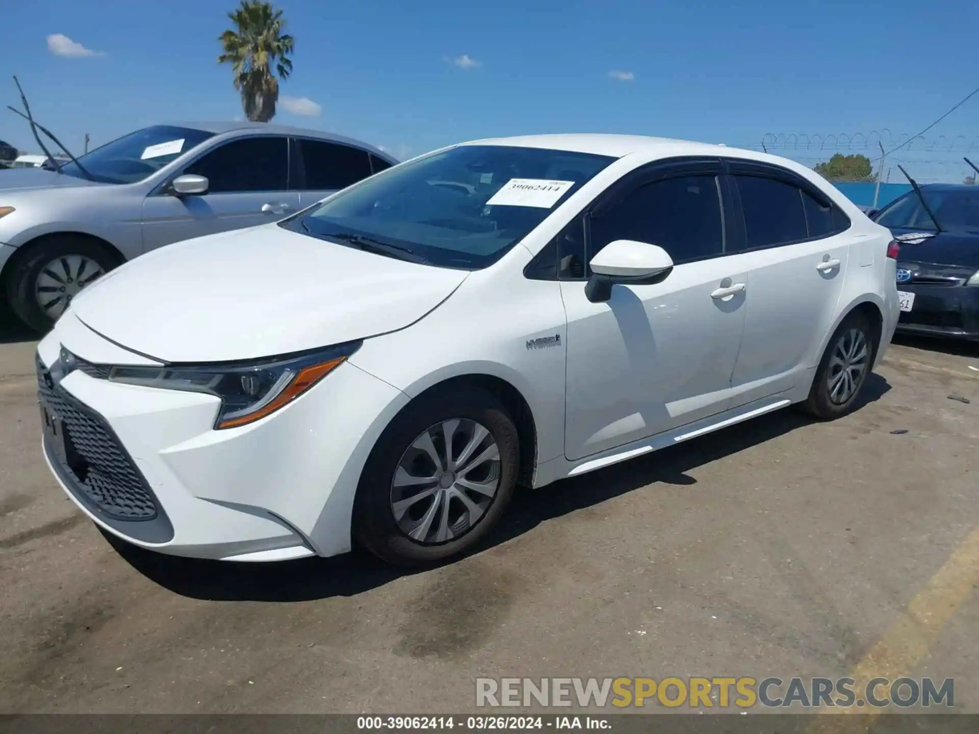 2 Photograph of a damaged car JTDEBRBE9LJ018881 TOYOTA COROLLA 2020