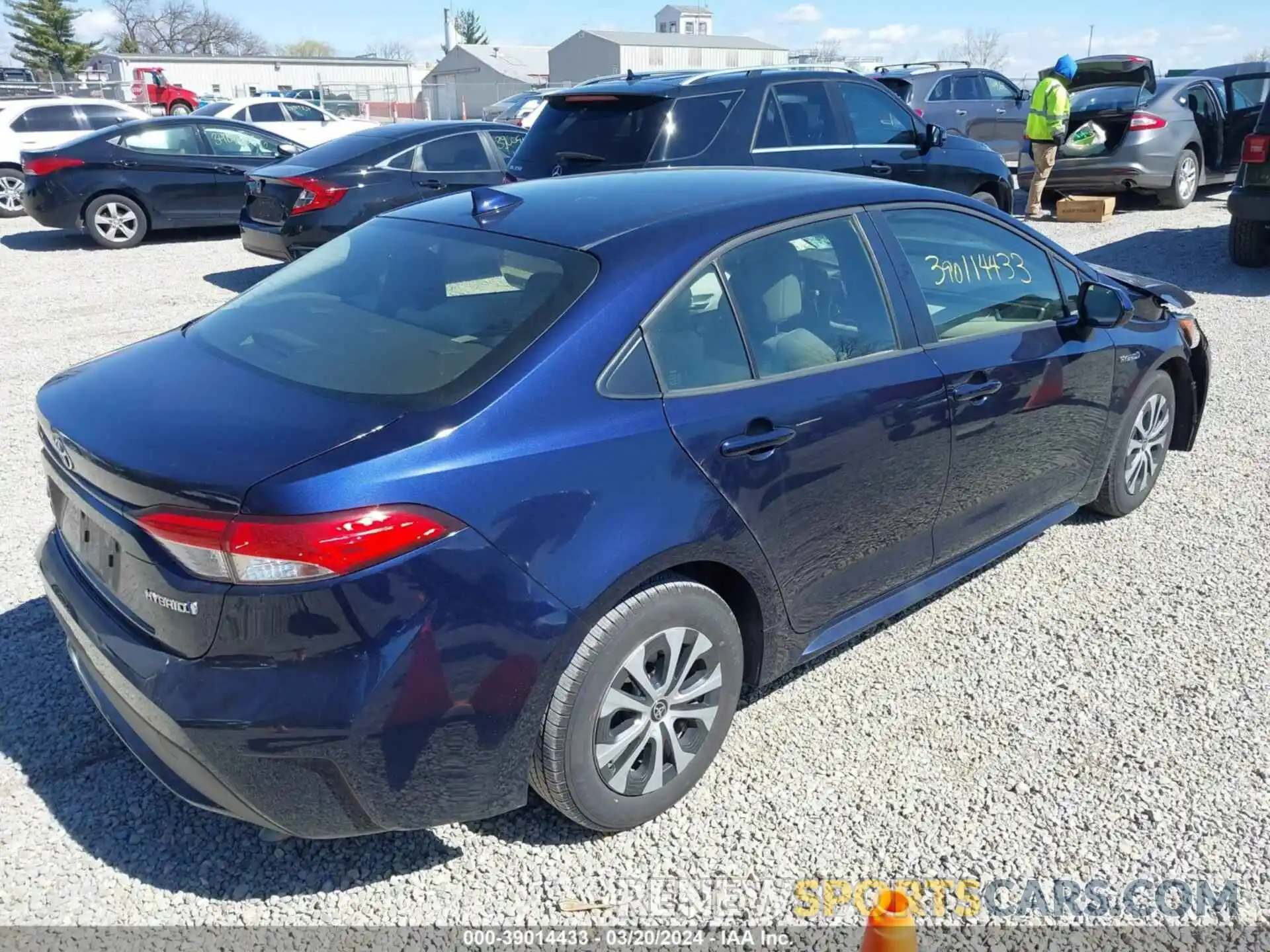 4 Photograph of a damaged car JTDEBRBE9LJ018993 TOYOTA COROLLA 2020