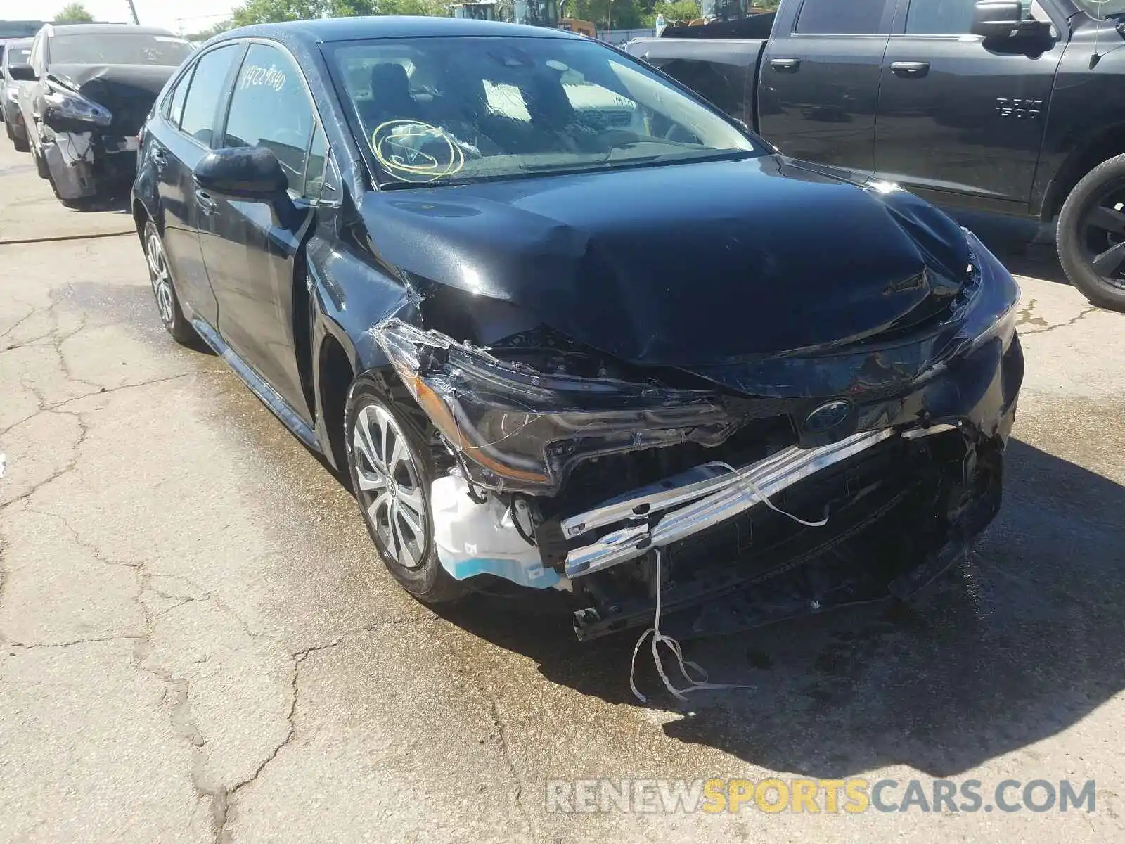 1 Photograph of a damaged car JTDEBRBE9LJ019092 TOYOTA COROLLA 2020