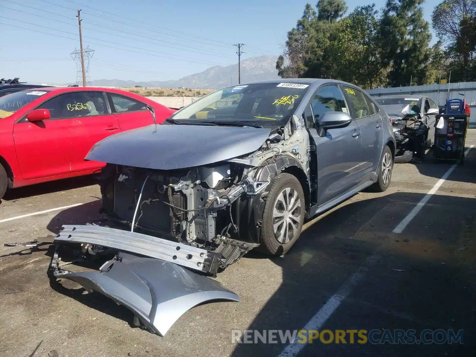 2 Photograph of a damaged car JTDEBRBE9LJ024809 TOYOTA COROLLA 2020