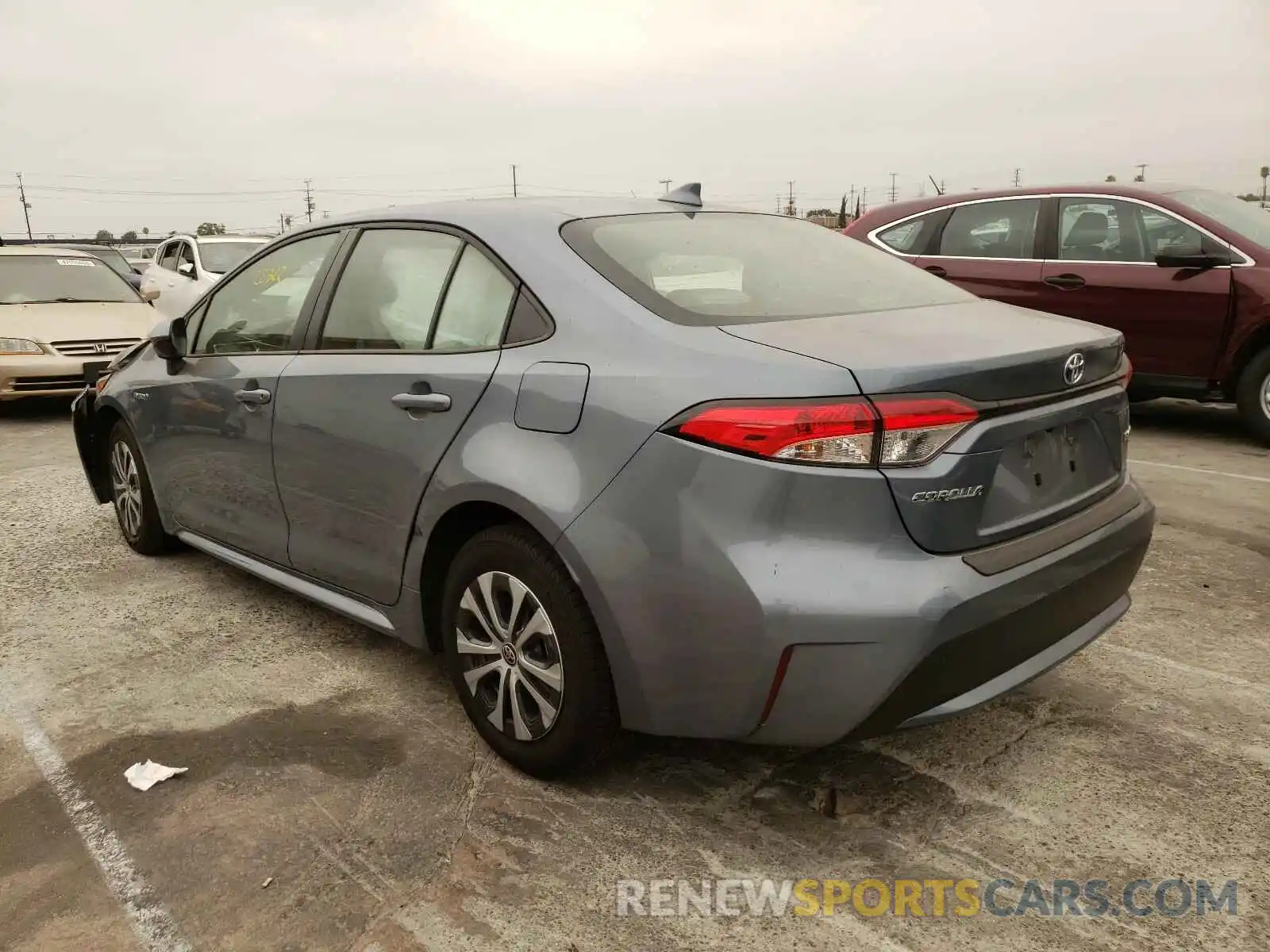 3 Photograph of a damaged car JTDEBRBE9LJ027564 TOYOTA COROLLA 2020