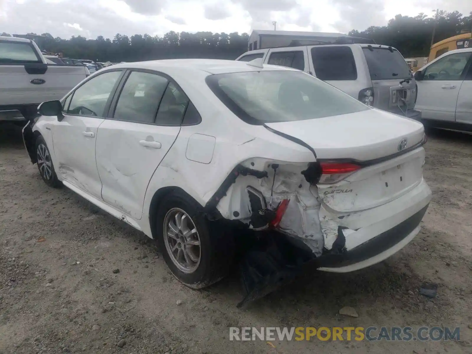 3 Photograph of a damaged car JTDEBRBE9LJ028634 TOYOTA COROLLA 2020