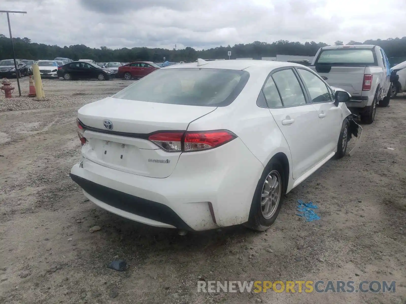 4 Photograph of a damaged car JTDEBRBE9LJ028634 TOYOTA COROLLA 2020