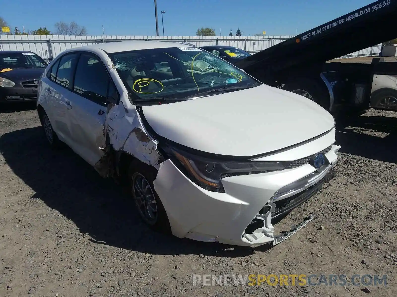 1 Photograph of a damaged car JTDEBRBE9LJ030013 TOYOTA COROLLA 2020