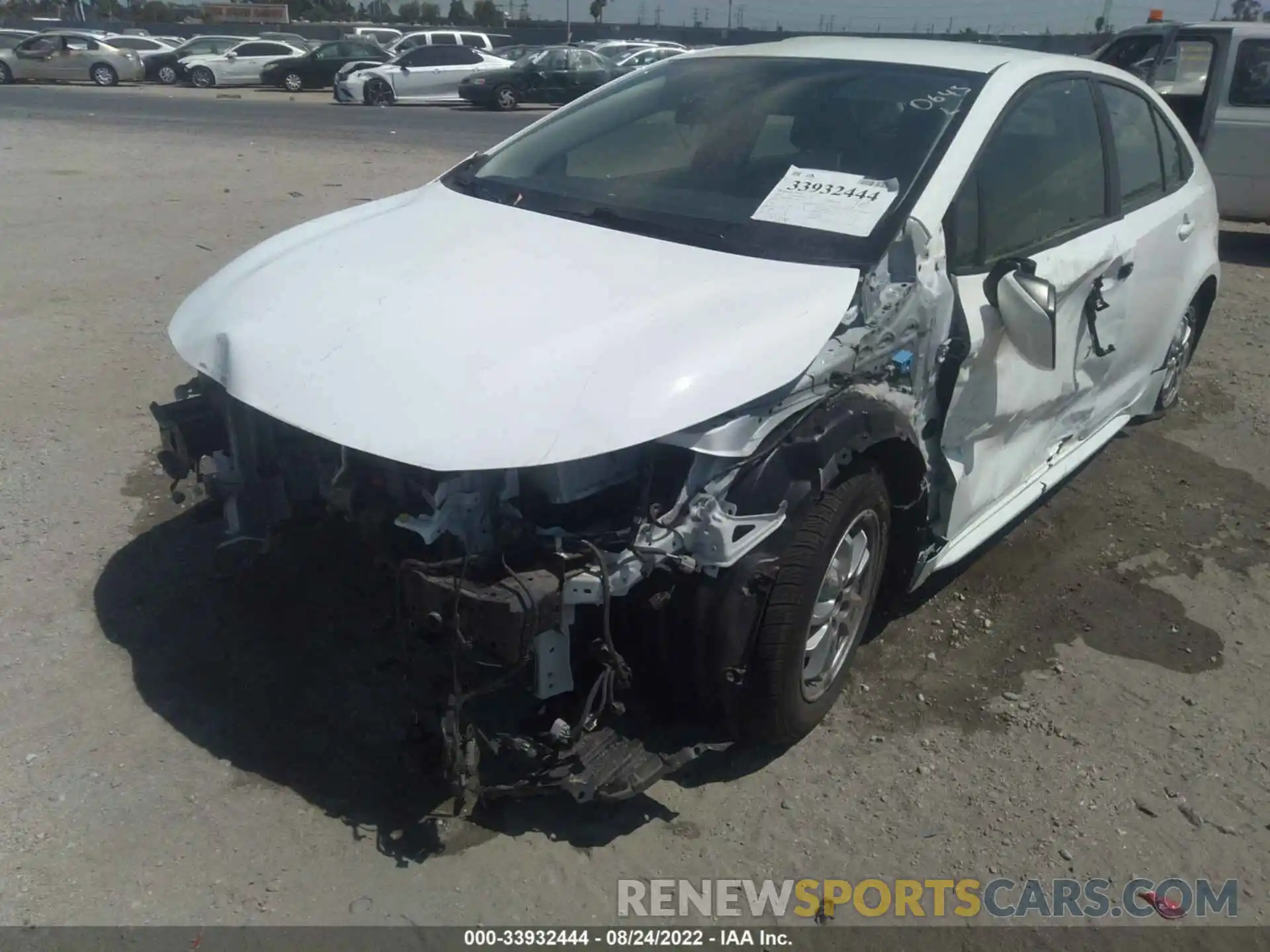 6 Photograph of a damaged car JTDEBRBE9LJ030643 TOYOTA COROLLA 2020