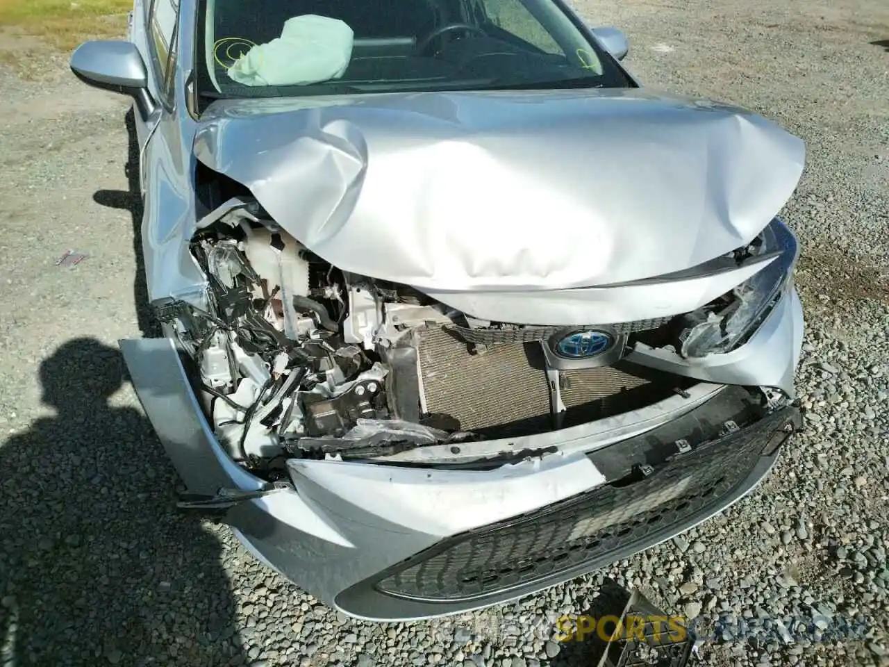 9 Photograph of a damaged car JTDEBRBEXLJ002897 TOYOTA COROLLA 2020