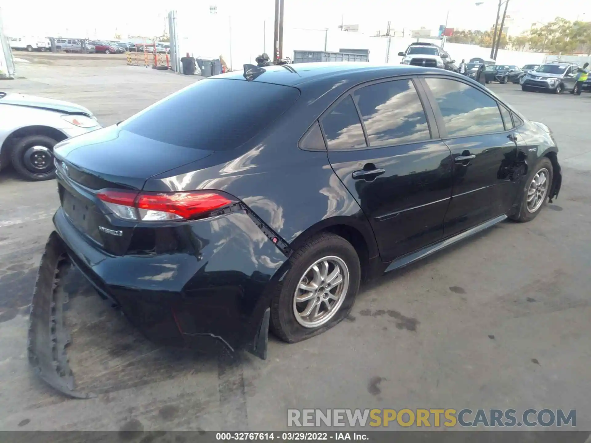 4 Photograph of a damaged car JTDEBRBEXLJ009235 TOYOTA COROLLA 2020