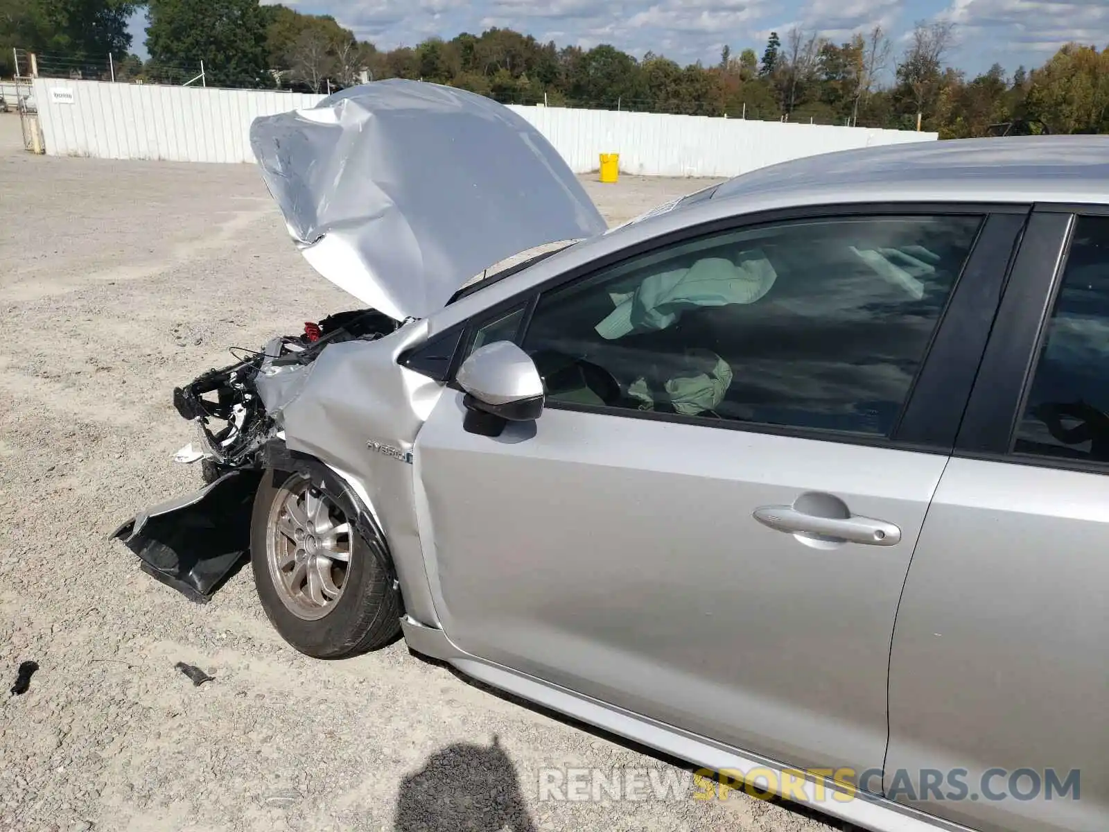 9 Photograph of a damaged car JTDEBRBEXLJ010983 TOYOTA COROLLA 2020