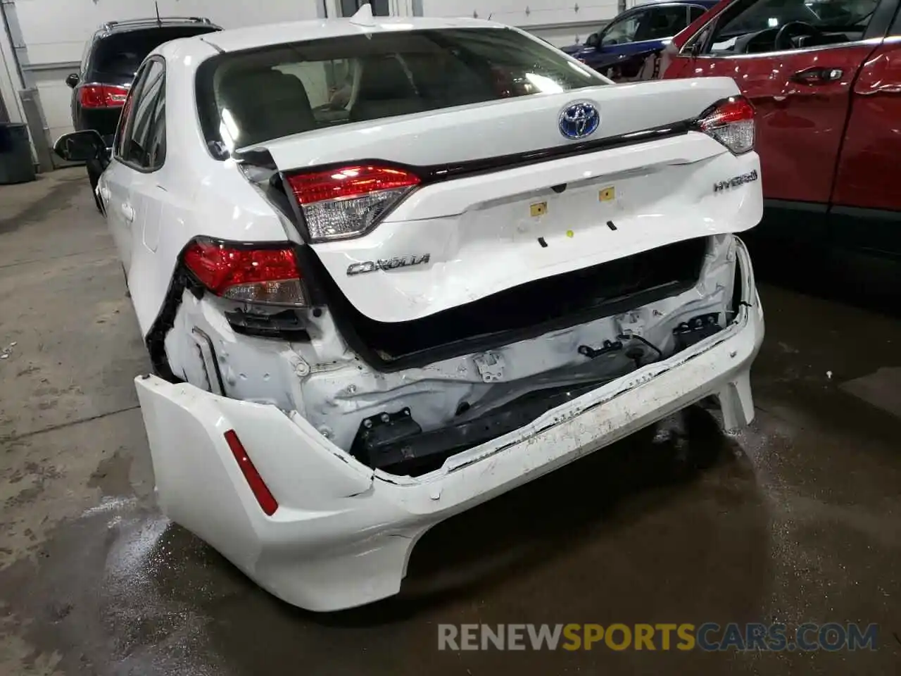 9 Photograph of a damaged car JTDEBRBEXLJ012975 TOYOTA COROLLA 2020