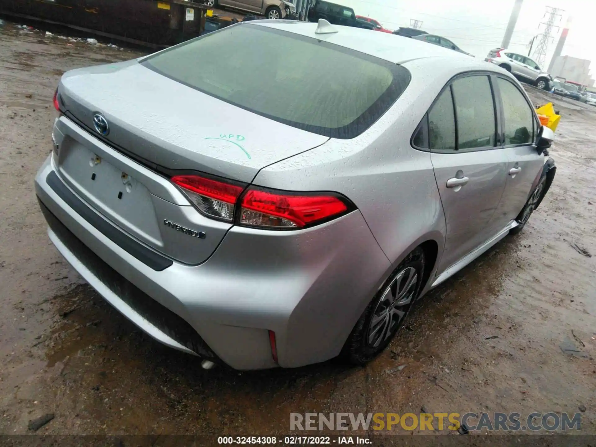 4 Photograph of a damaged car JTDEBRBEXLJ027136 TOYOTA COROLLA 2020