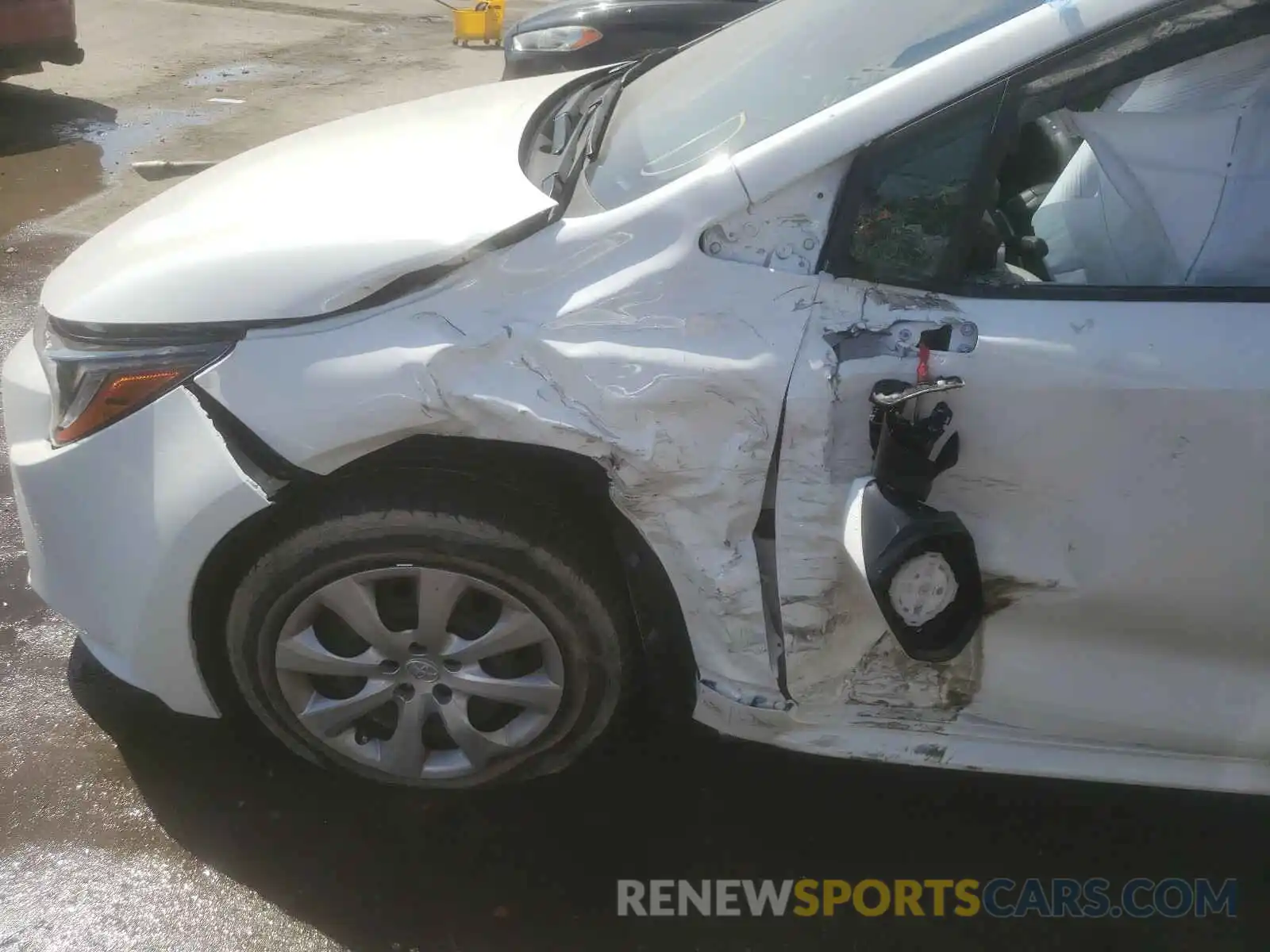 9 Photograph of a damaged car JTDEPMAE6MJ157471 TOYOTA COROLLA 2020