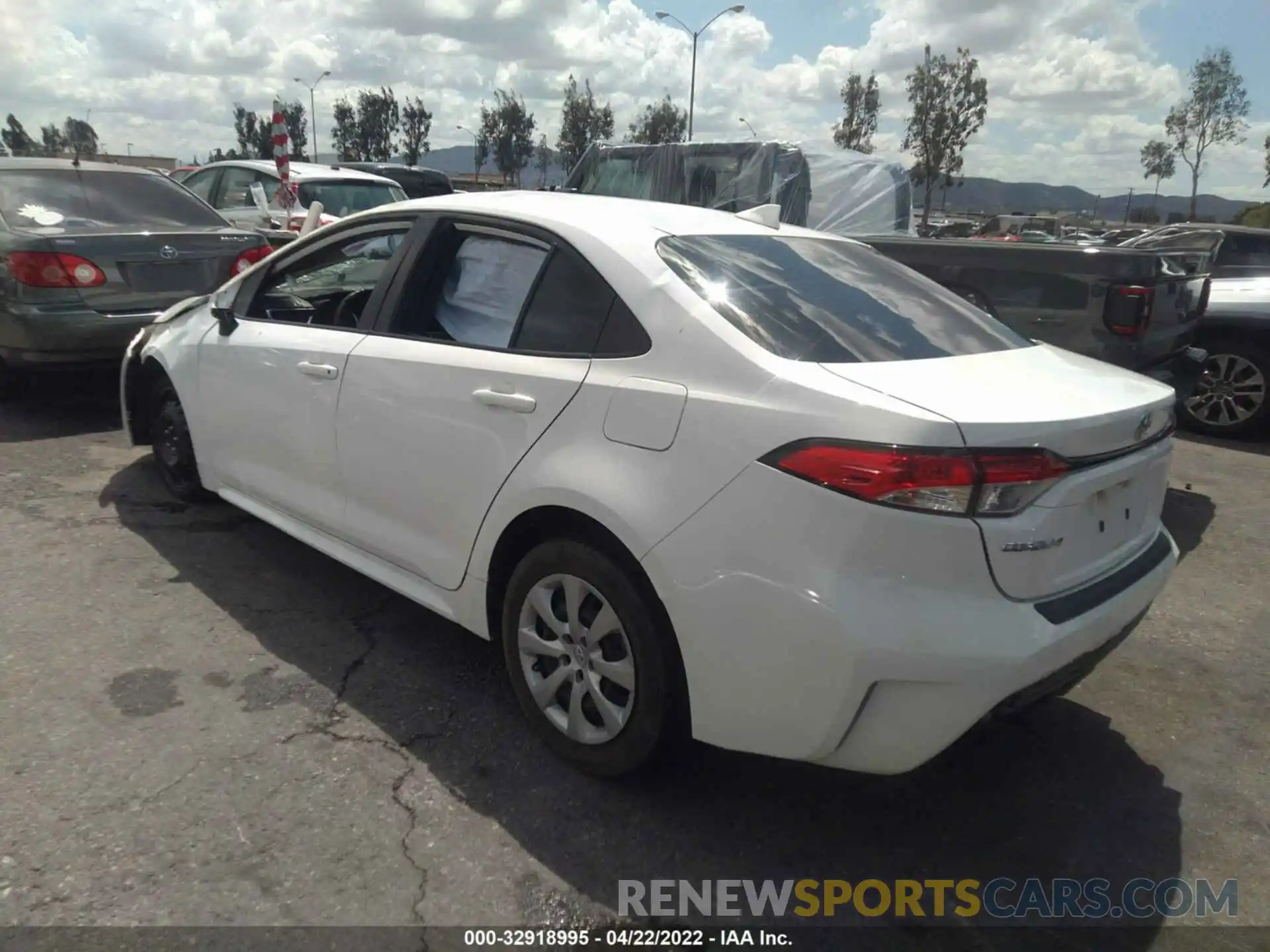 3 Photograph of a damaged car JTDEPRAE0LJ004399 TOYOTA COROLLA 2020