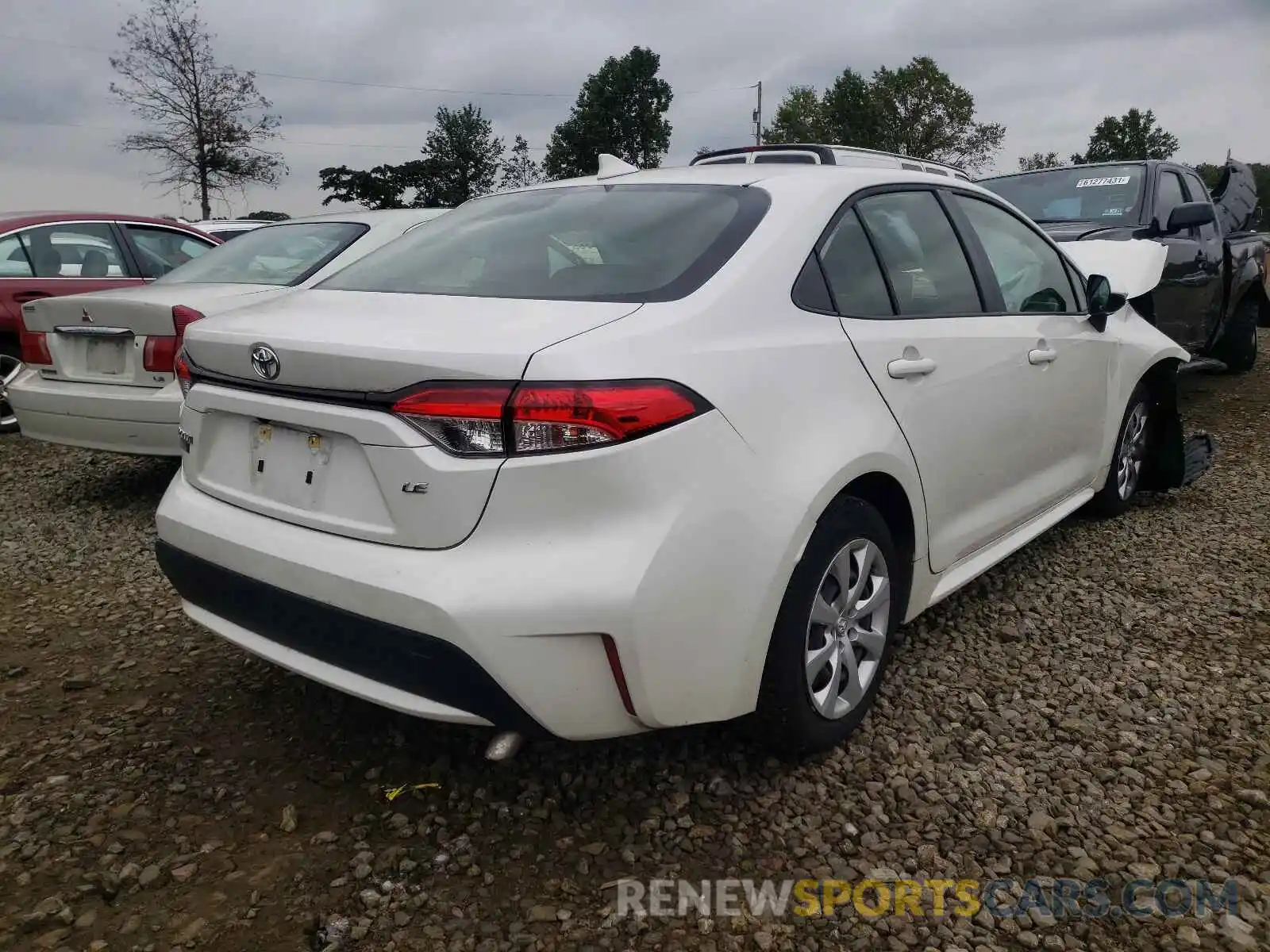 4 Photograph of a damaged car JTDEPRAE0LJ009456 TOYOTA COROLLA 2020