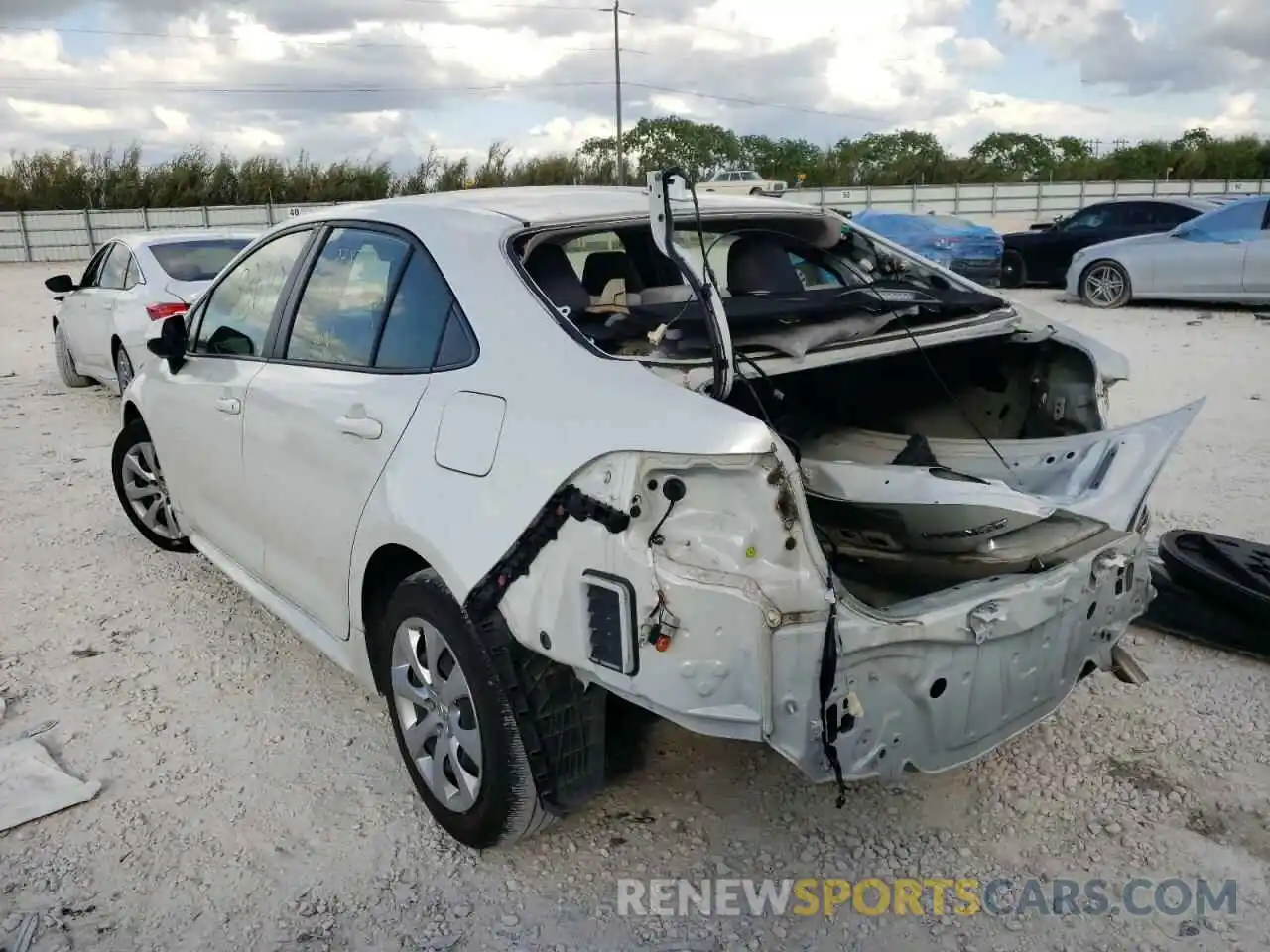 3 Photograph of a damaged car JTDEPRAE0LJ016617 TOYOTA COROLLA 2020