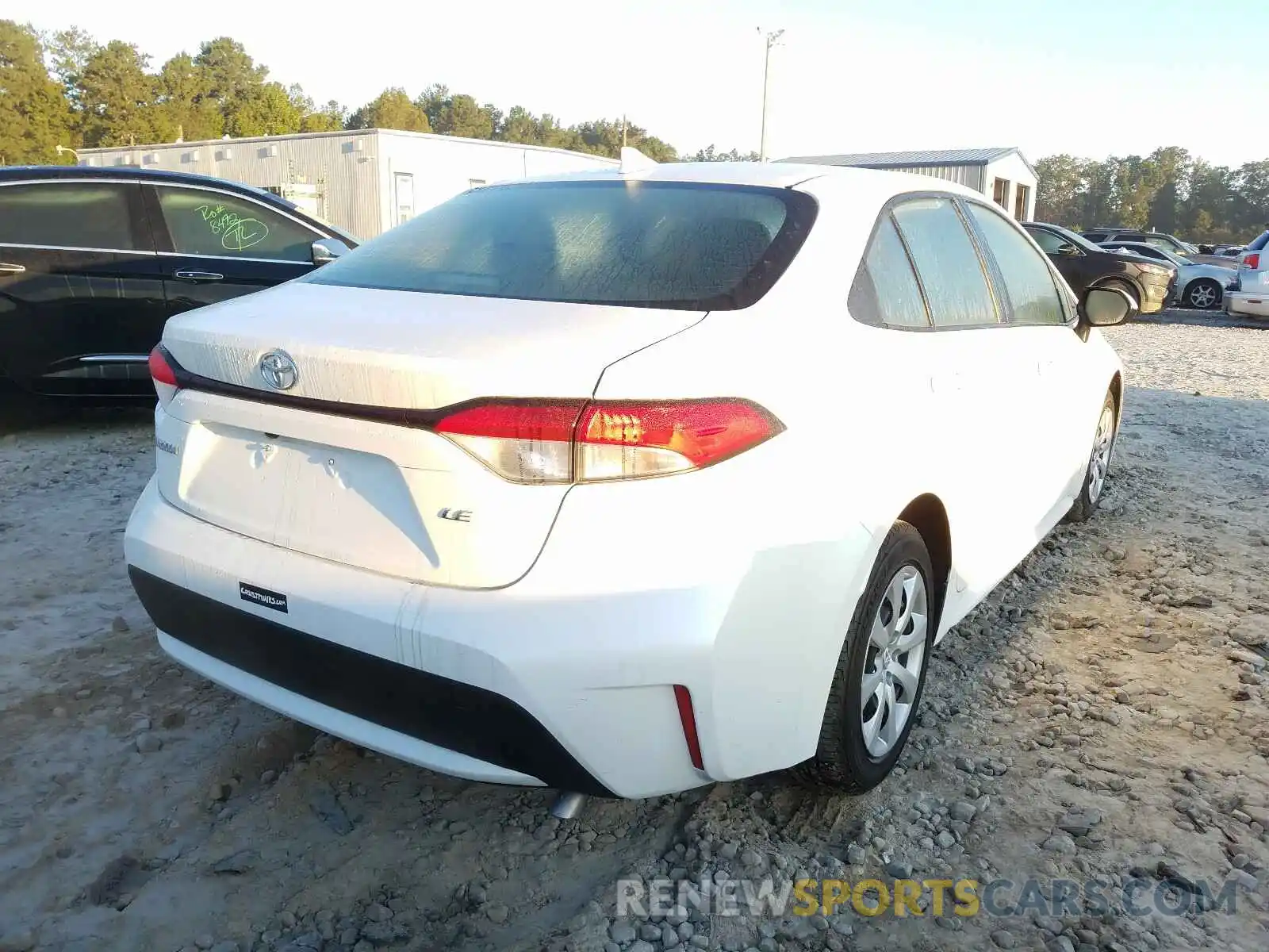 4 Photograph of a damaged car JTDEPRAE0LJ017346 TOYOTA COROLLA 2020