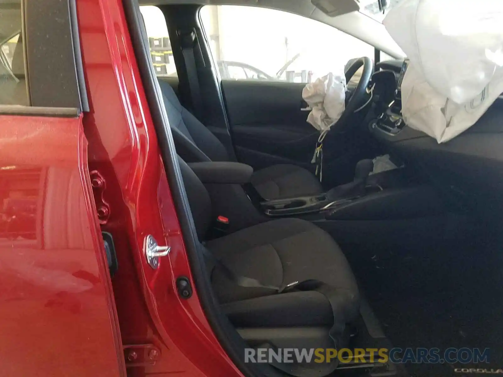 5 Photograph of a damaged car JTDEPRAE0LJ018173 TOYOTA COROLLA 2020