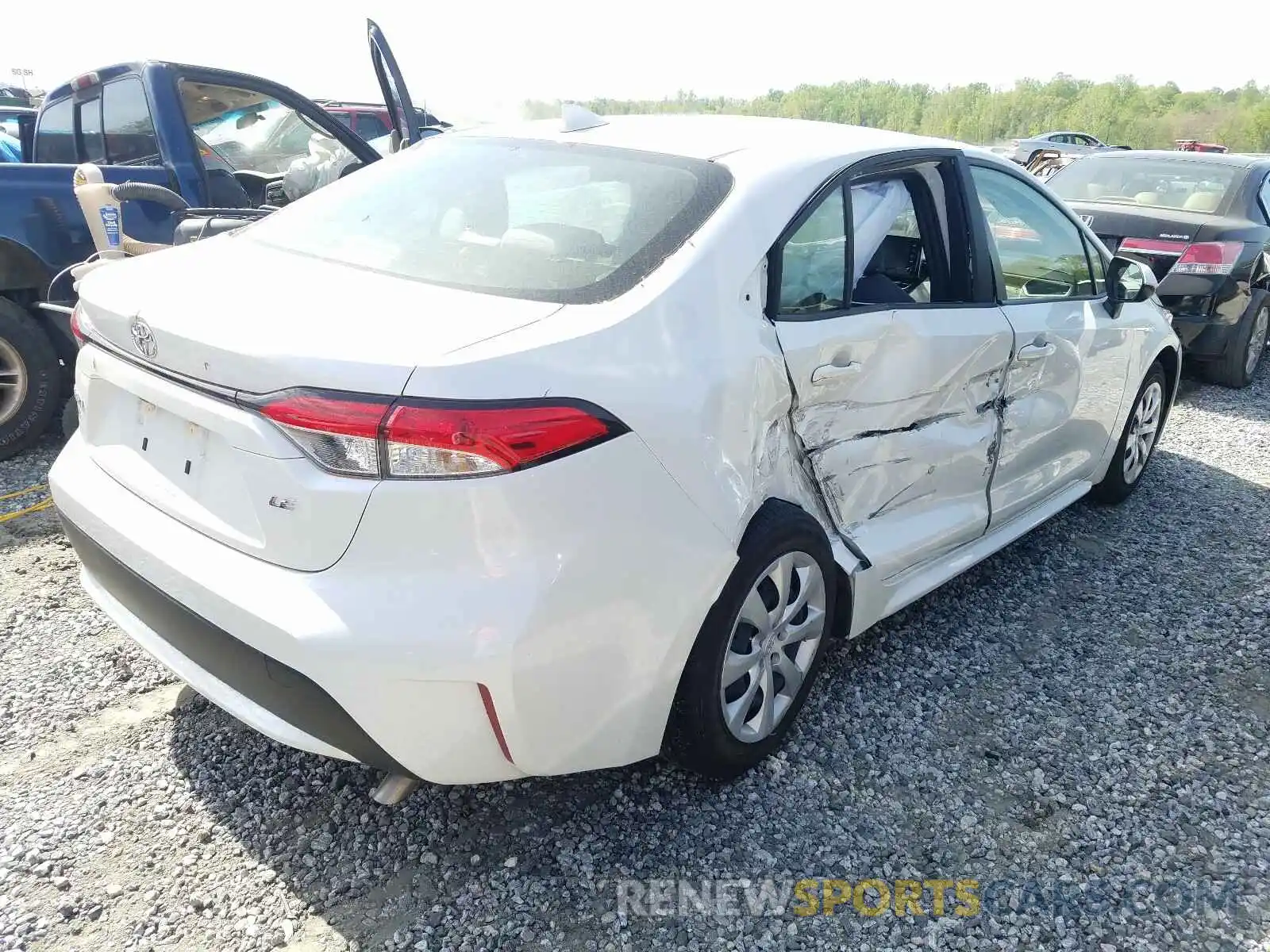 4 Photograph of a damaged car JTDEPRAE0LJ018674 TOYOTA COROLLA 2020