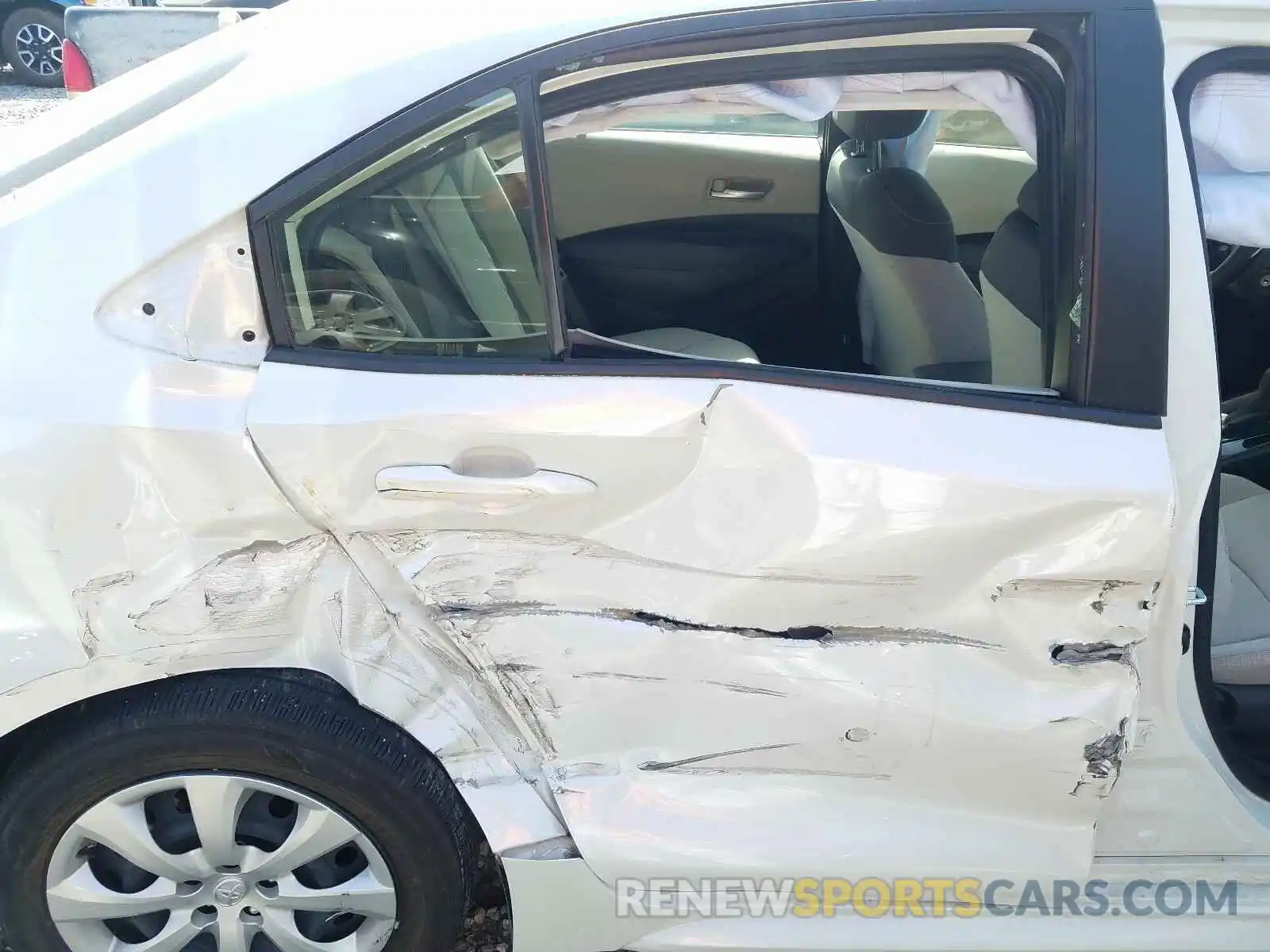 7 Photograph of a damaged car JTDEPRAE0LJ018674 TOYOTA COROLLA 2020