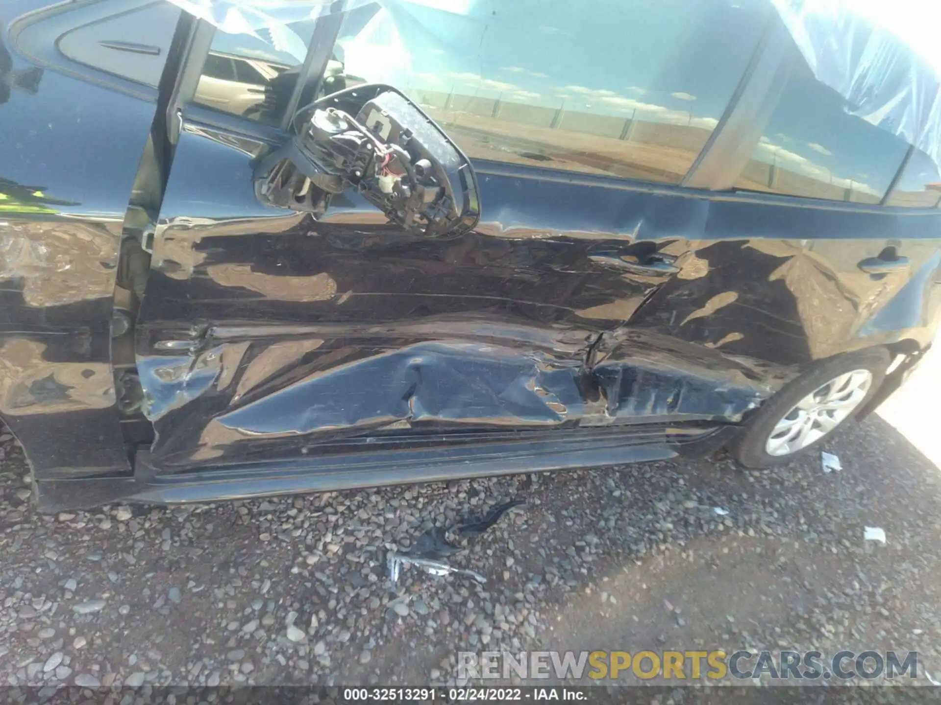 6 Photograph of a damaged car JTDEPRAE0LJ019940 TOYOTA COROLLA 2020