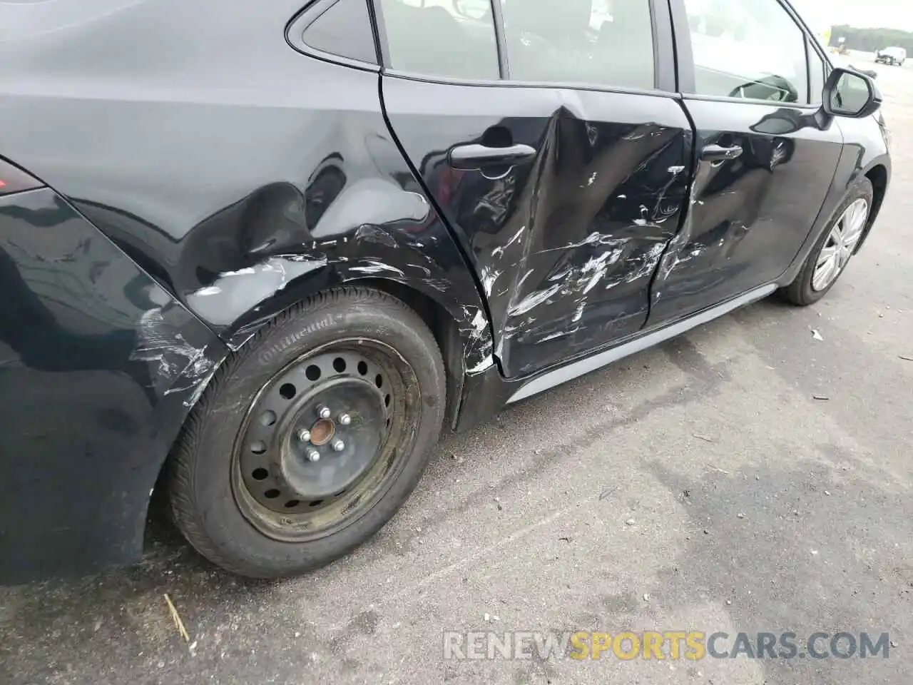 9 Photograph of a damaged car JTDEPRAE0LJ022417 TOYOTA COROLLA 2020