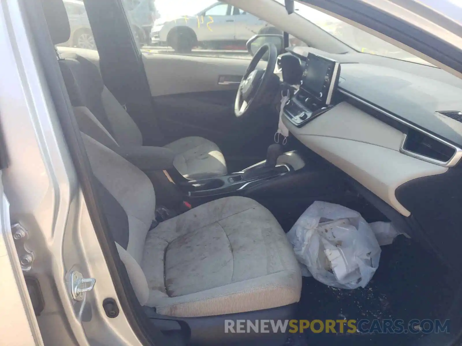 5 Photograph of a damaged car JTDEPRAE0LJ023485 TOYOTA COROLLA 2020