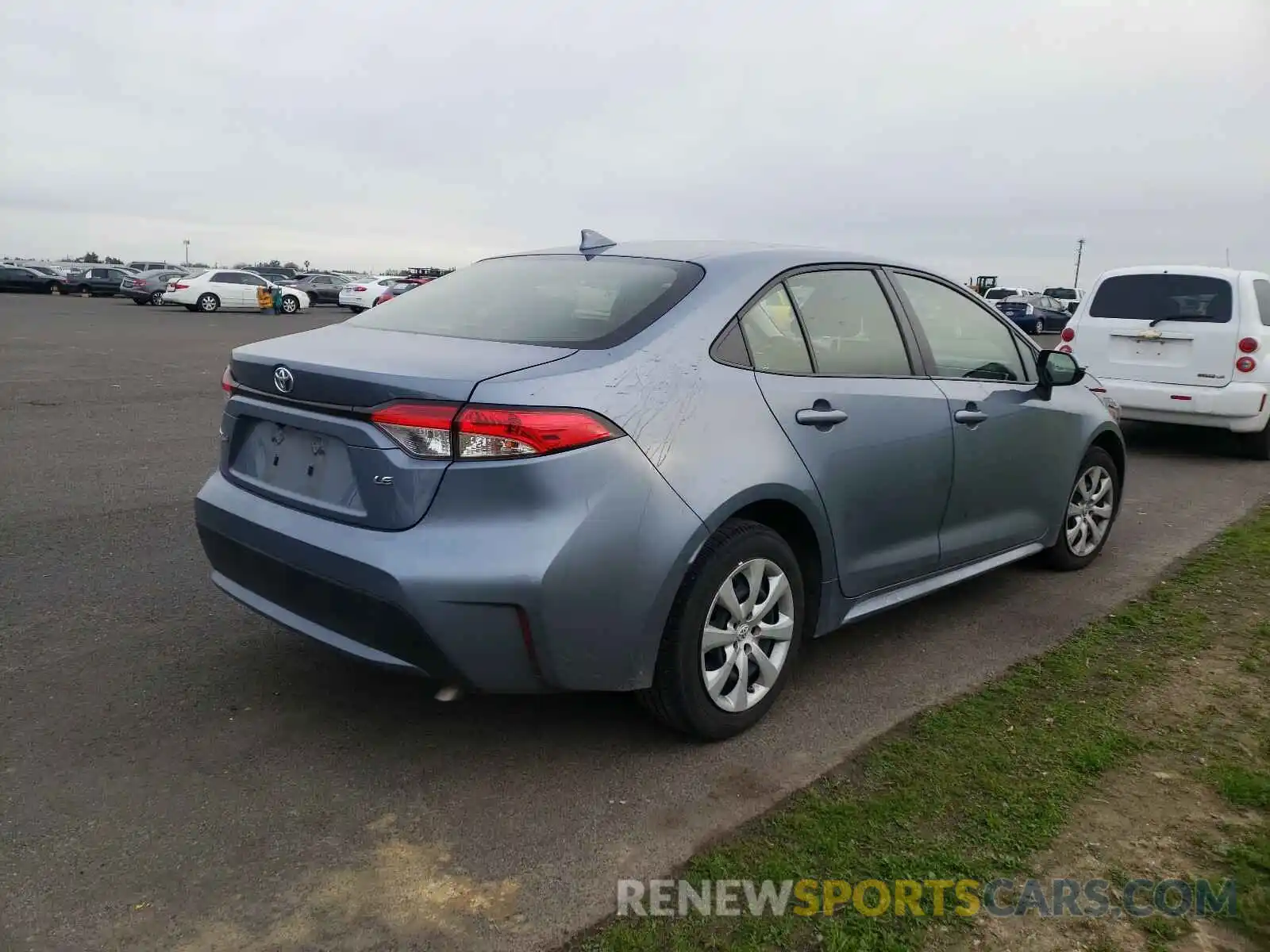 4 Photograph of a damaged car JTDEPRAE0LJ023504 TOYOTA COROLLA 2020