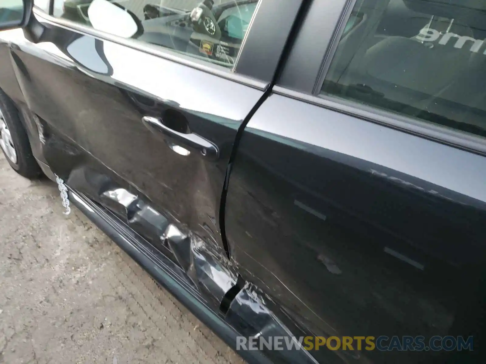 10 Photograph of a damaged car JTDEPRAE0LJ024698 TOYOTA COROLLA 2020