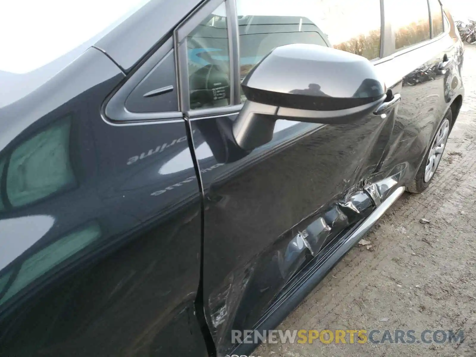 9 Photograph of a damaged car JTDEPRAE0LJ024698 TOYOTA COROLLA 2020