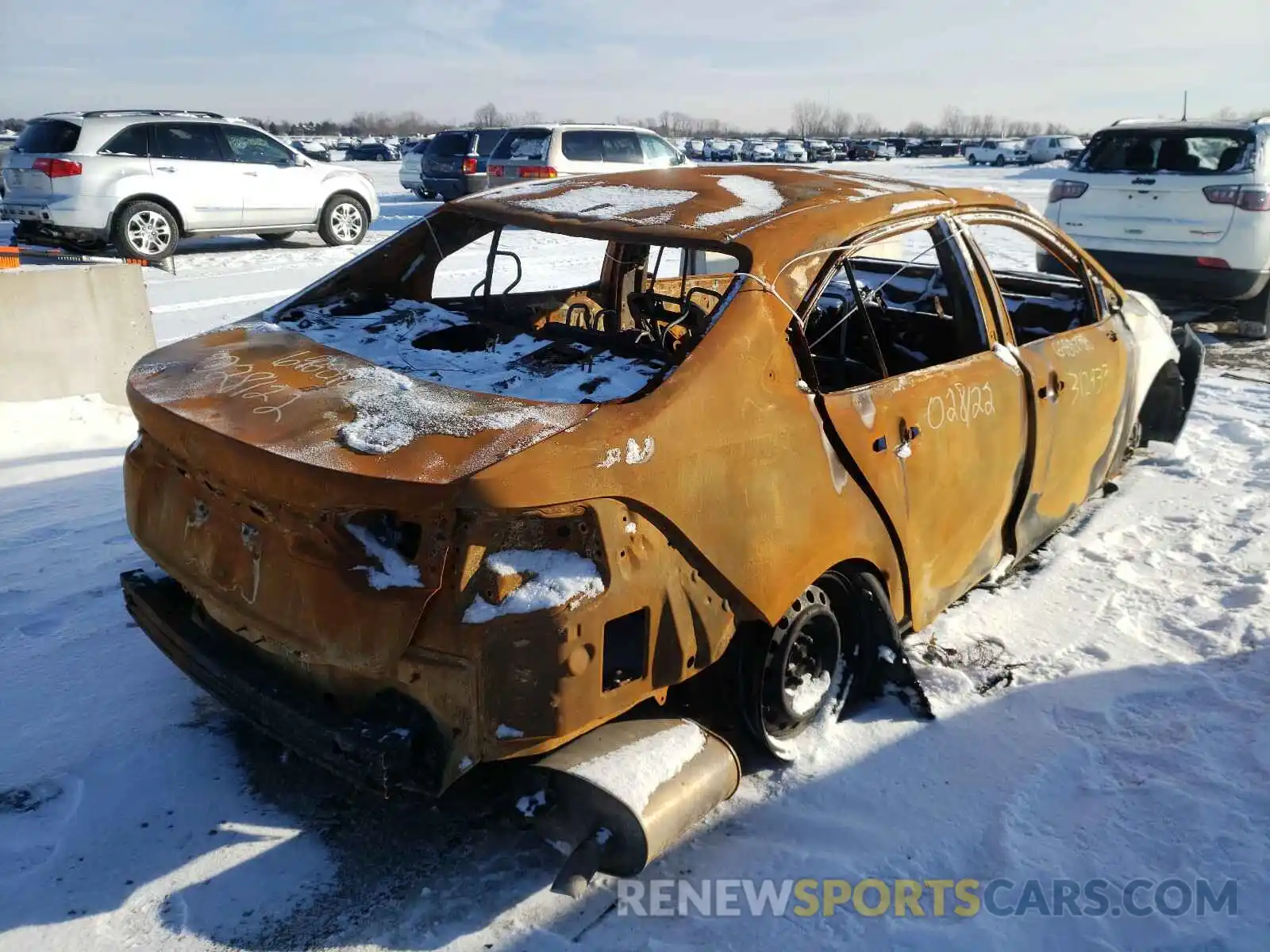 4 Photograph of a damaged car JTDEPRAE0LJ026368 TOYOTA COROLLA 2020