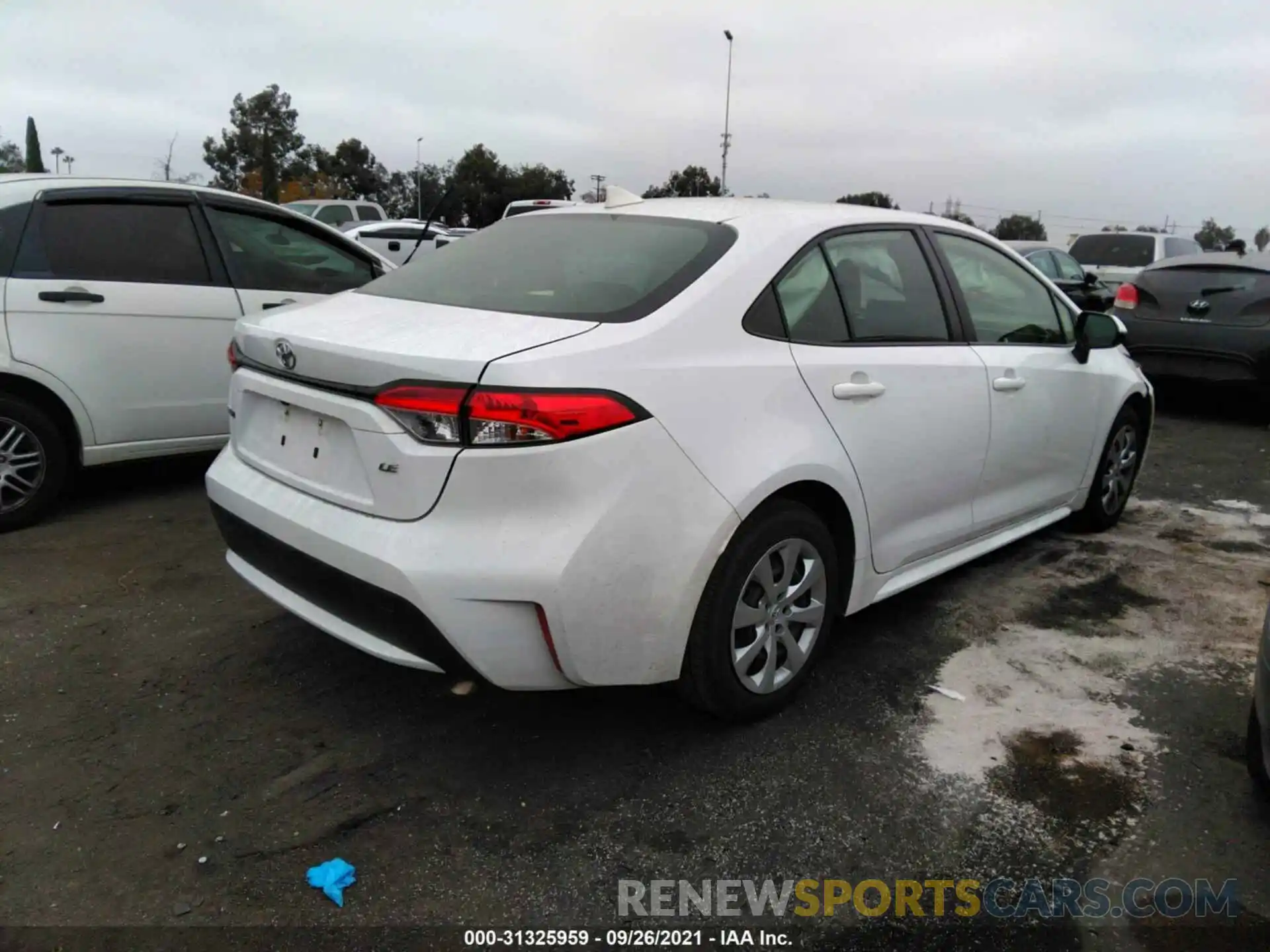 4 Photograph of a damaged car JTDEPRAE0LJ027018 TOYOTA COROLLA 2020