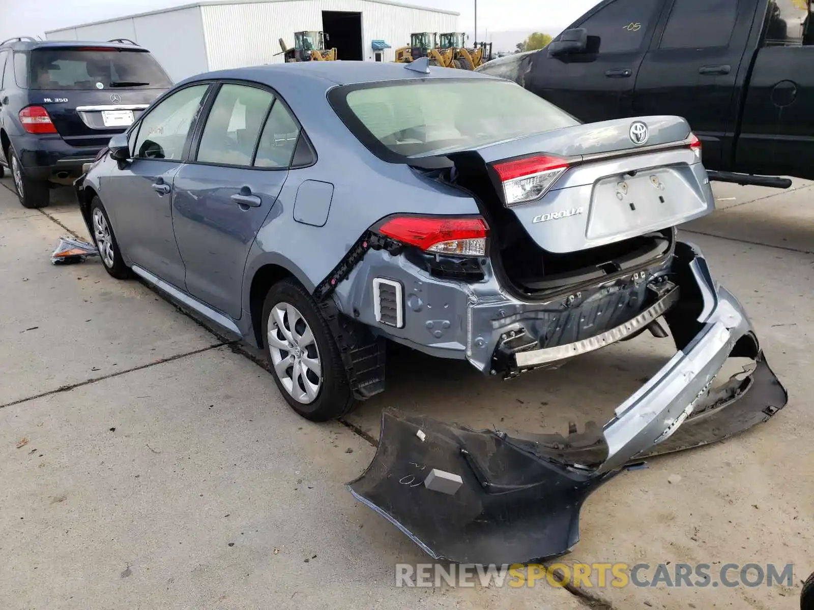 3 Photograph of a damaged car JTDEPRAE0LJ031652 TOYOTA COROLLA 2020