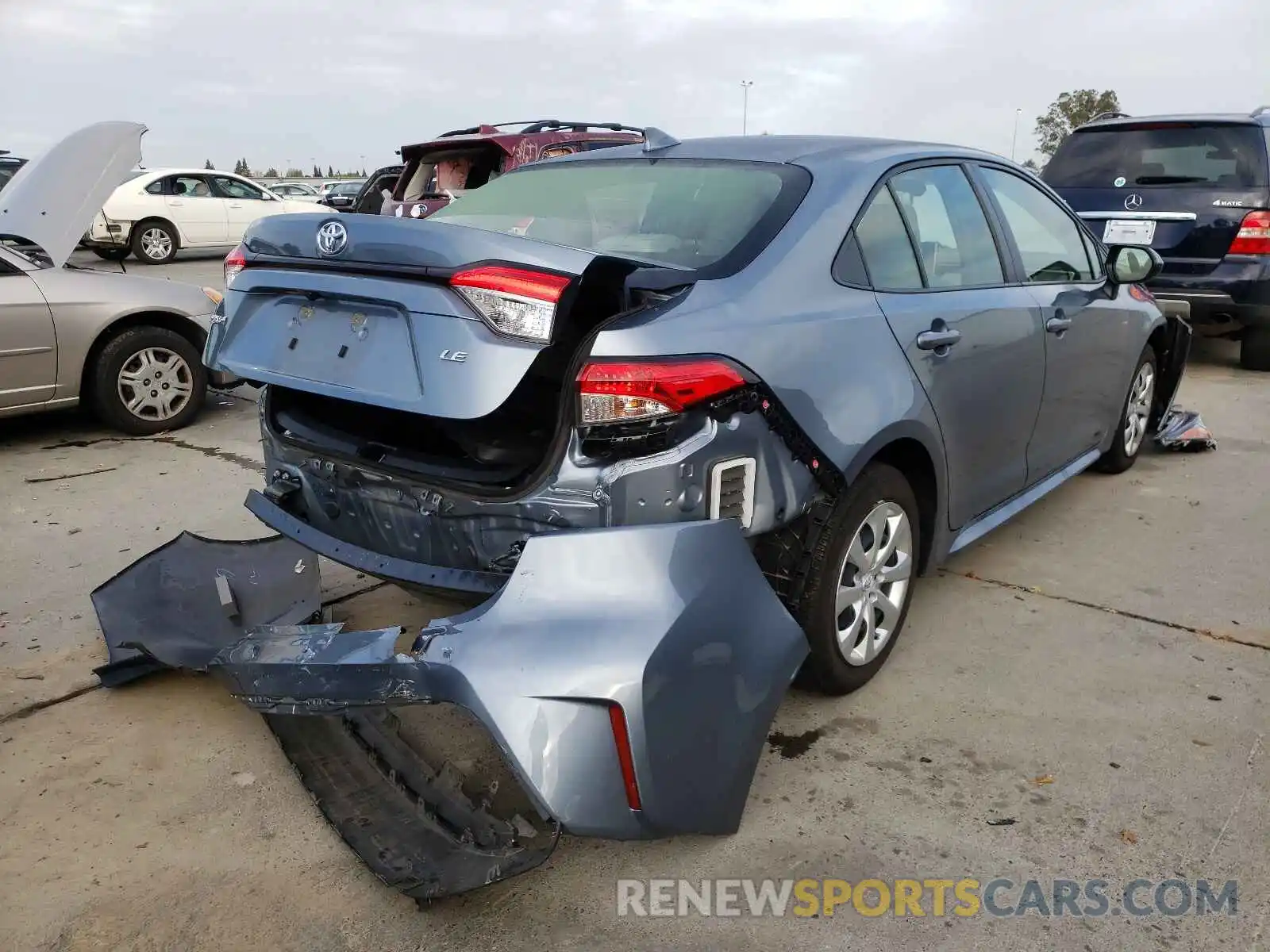 4 Photograph of a damaged car JTDEPRAE0LJ031652 TOYOTA COROLLA 2020