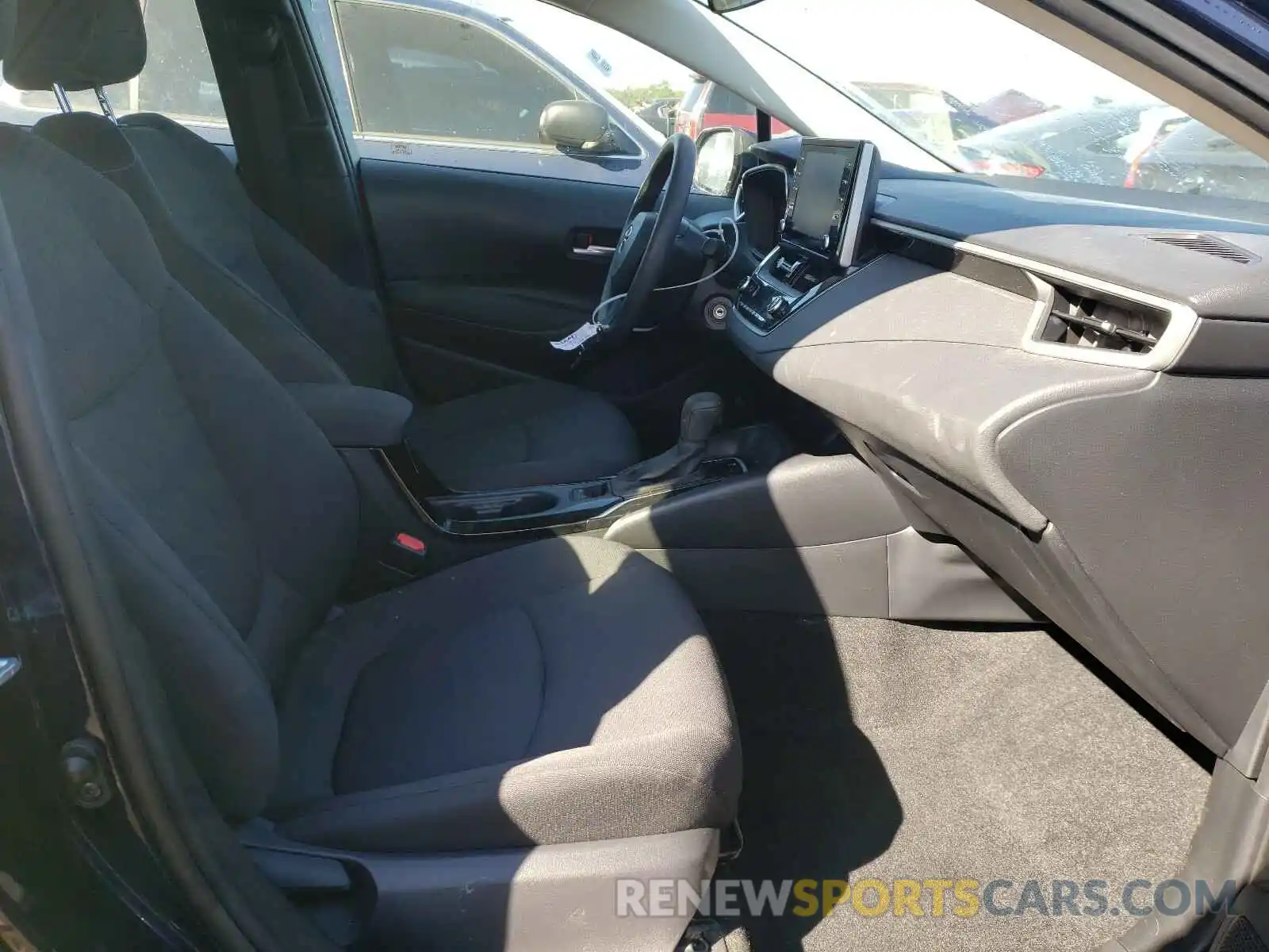 5 Photograph of a damaged car JTDEPRAE0LJ034387 TOYOTA COROLLA 2020