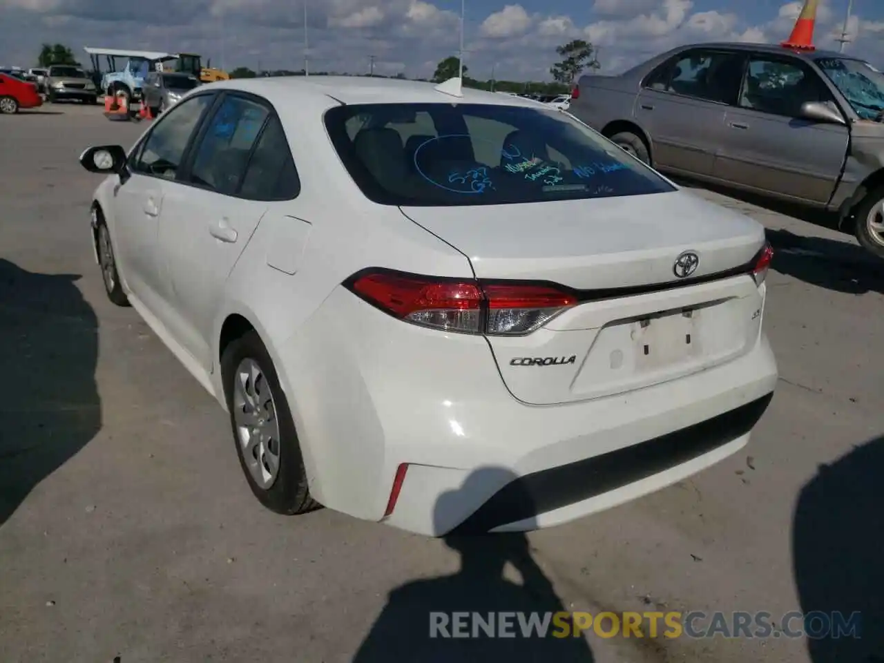 3 Photograph of a damaged car JTDEPRAE0LJ034650 TOYOTA COROLLA 2020