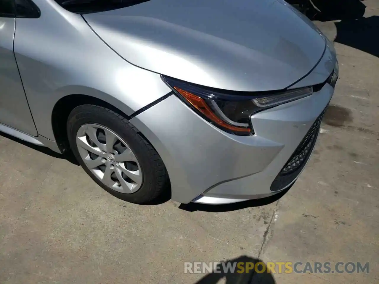 9 Photograph of a damaged car JTDEPRAE0LJ034941 TOYOTA COROLLA 2020