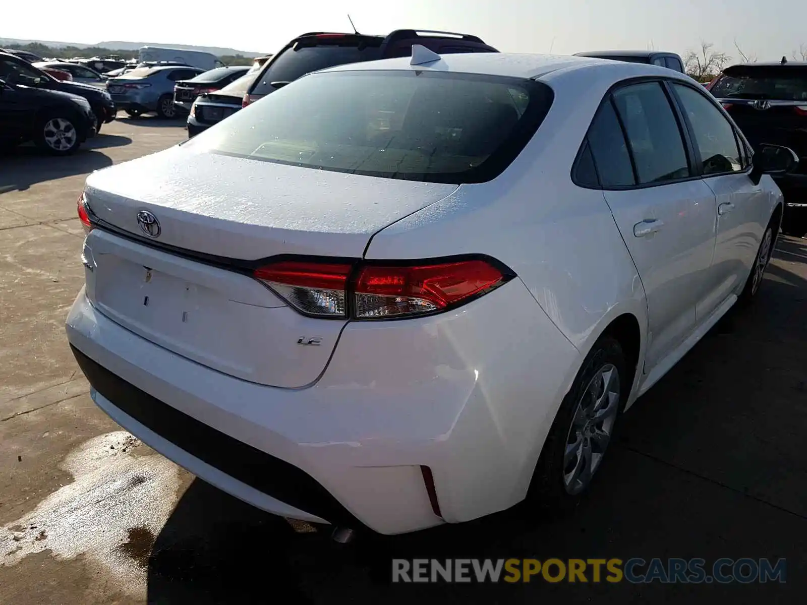 4 Photograph of a damaged car JTDEPRAE0LJ035247 TOYOTA COROLLA 2020