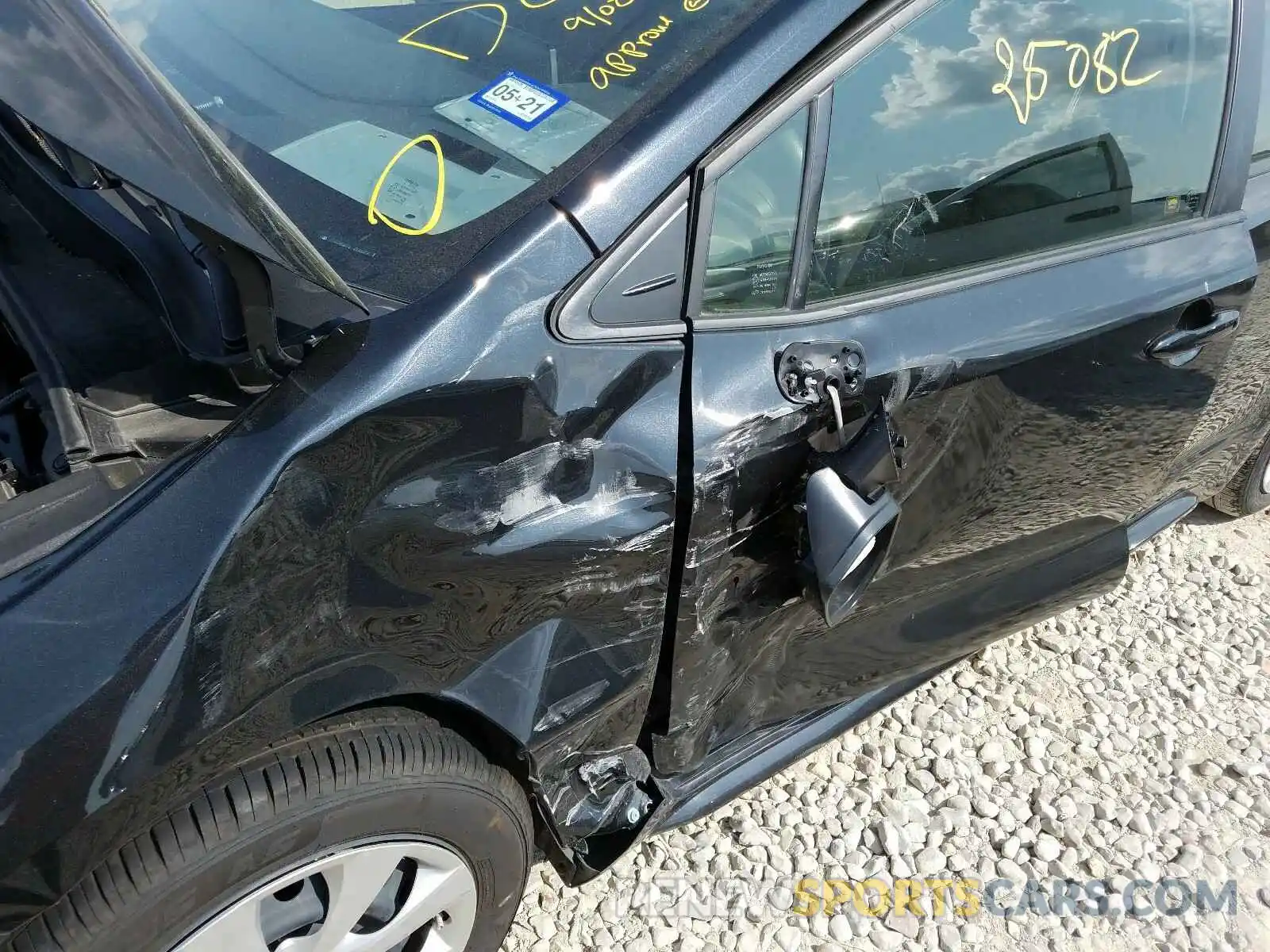 9 Photograph of a damaged car JTDEPRAE0LJ036205 TOYOTA COROLLA 2020