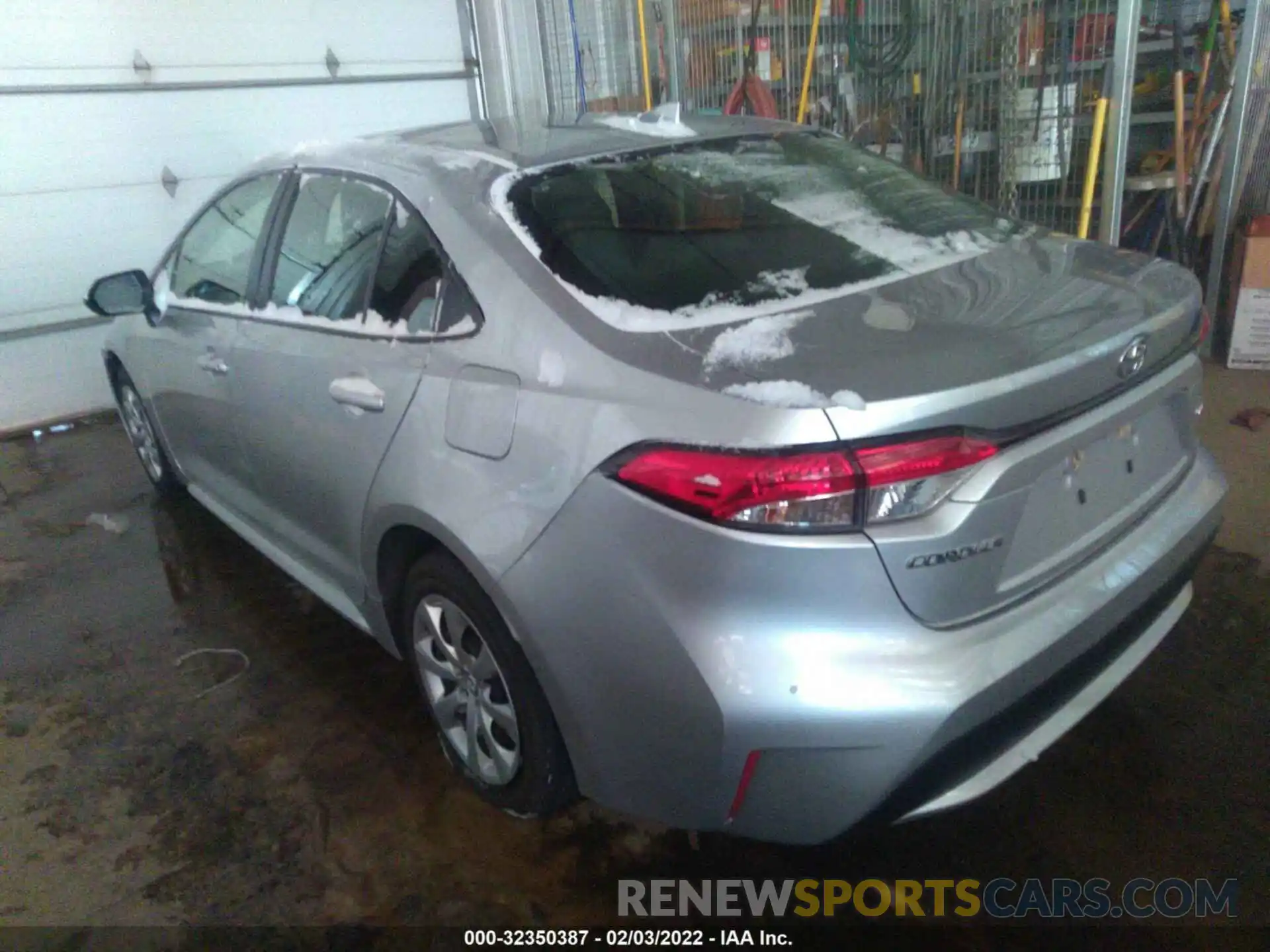 3 Photograph of a damaged car JTDEPRAE0LJ037354 TOYOTA COROLLA 2020