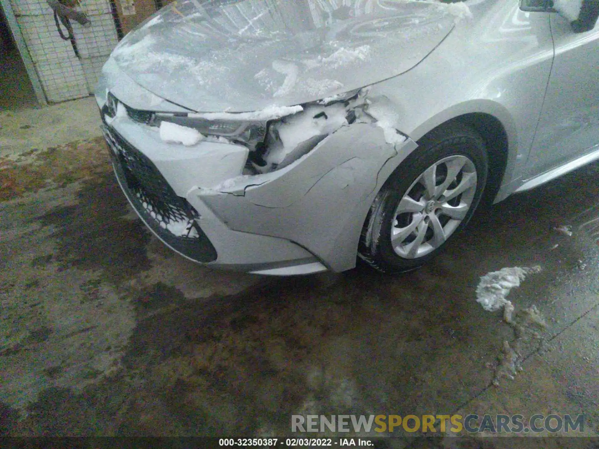 6 Photograph of a damaged car JTDEPRAE0LJ037354 TOYOTA COROLLA 2020