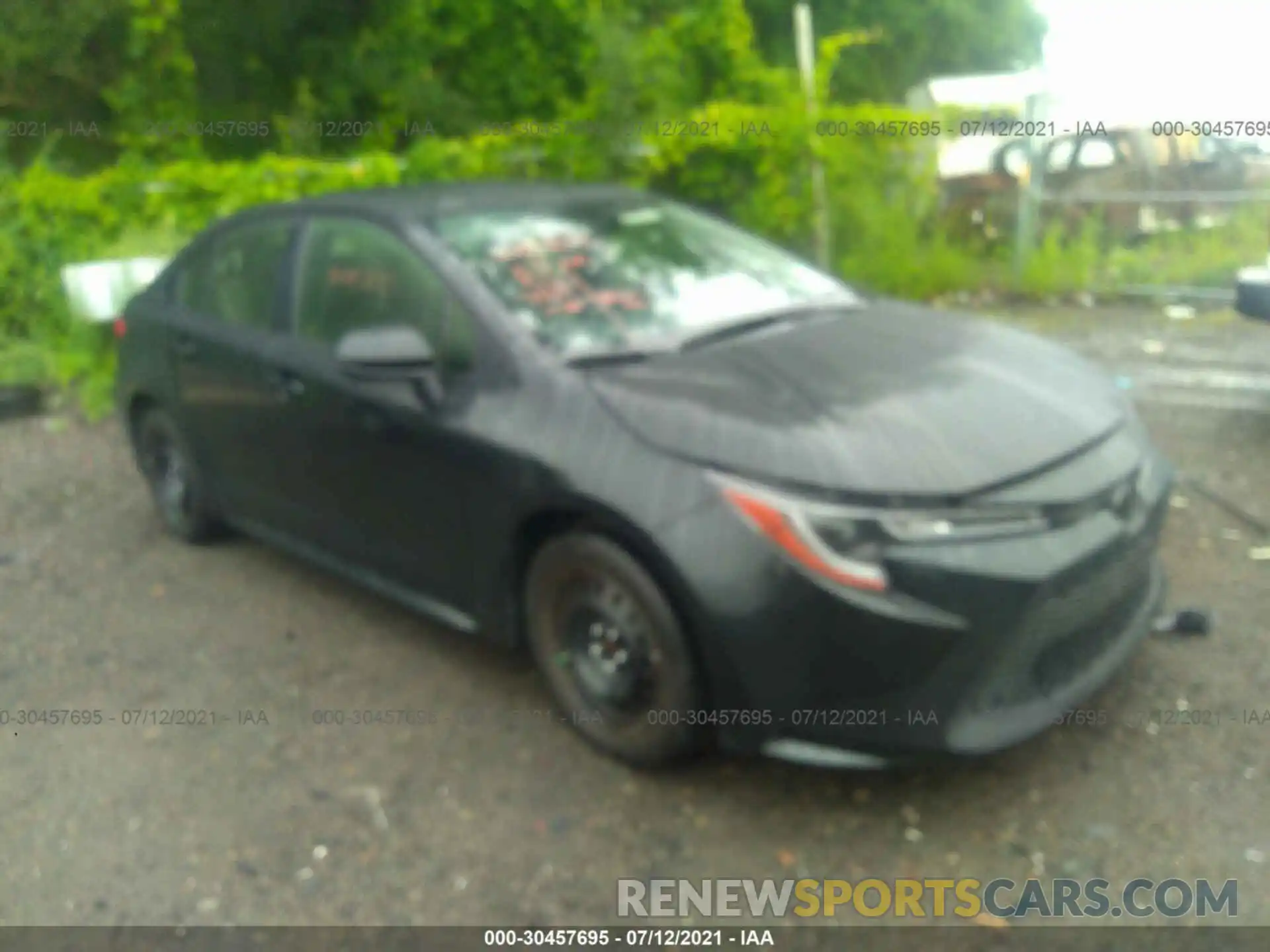 1 Photograph of a damaged car JTDEPRAE0LJ037404 TOYOTA COROLLA 2020